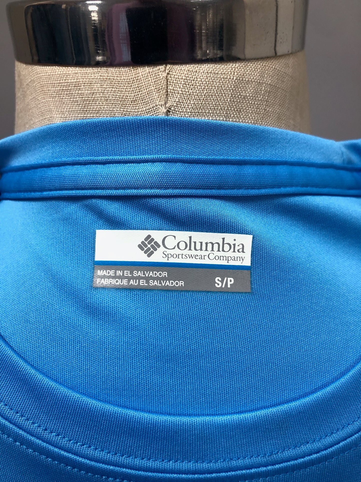 Camiseta cuello redondo Columbia 🔷 color azul manga larga Talla S