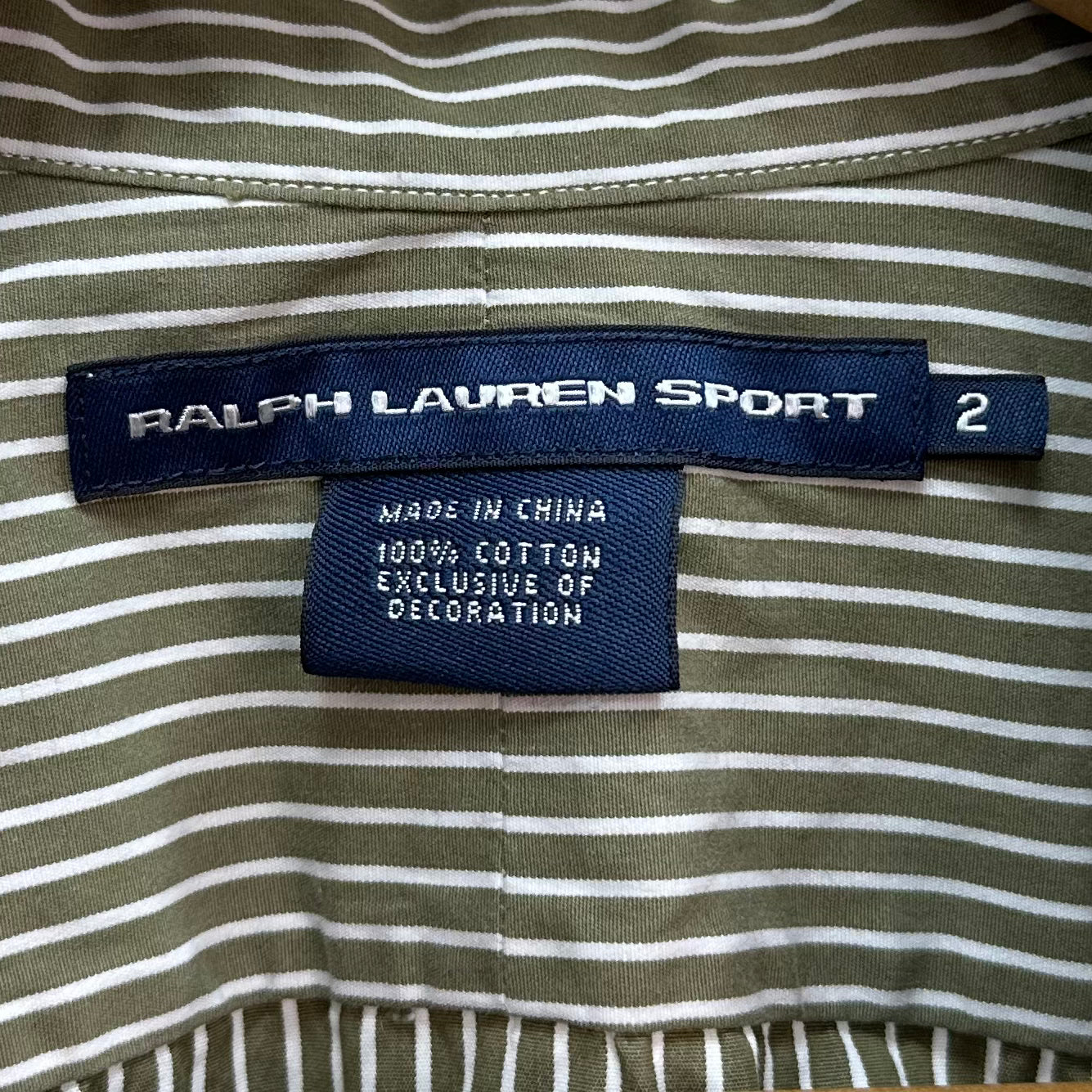 Camisa de mujer Polo Ralph Lauren 🏇🏼 con patrón de rayas en verde oliva y blanco Talla XS (2) Entalle Regular