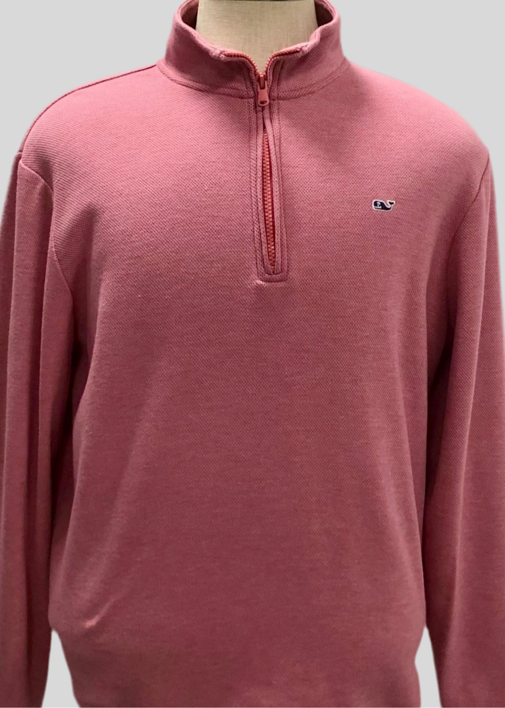 Sueter Jersey Vineyard Vines 🐳 color rosado con logo tradicional Tela algodón Pima Talla L