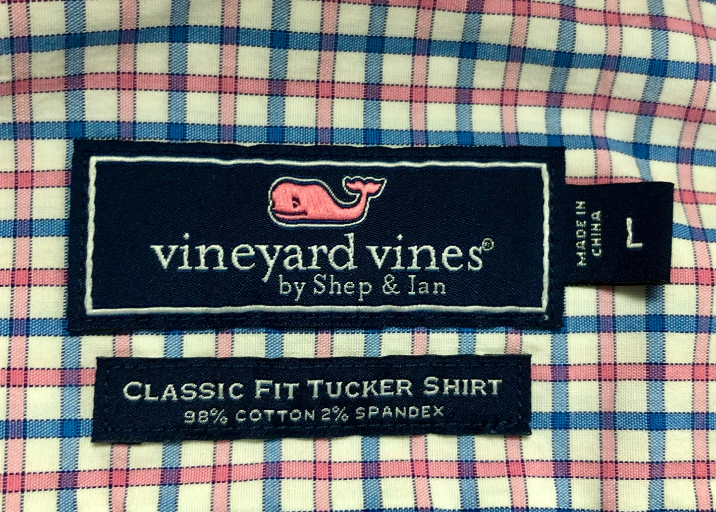 Camisa de botones Vineyard Vines 🐳 de cuadros en color rosado, azul y blanco Talla L Entalle Clásico