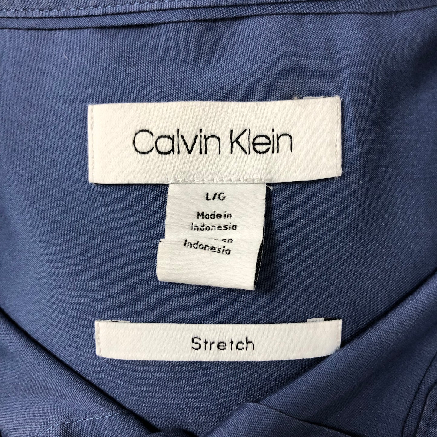 Camisa de botones Calvin Klein 🇺🇸 de color azul grisáceo Talla L Entalle Regular