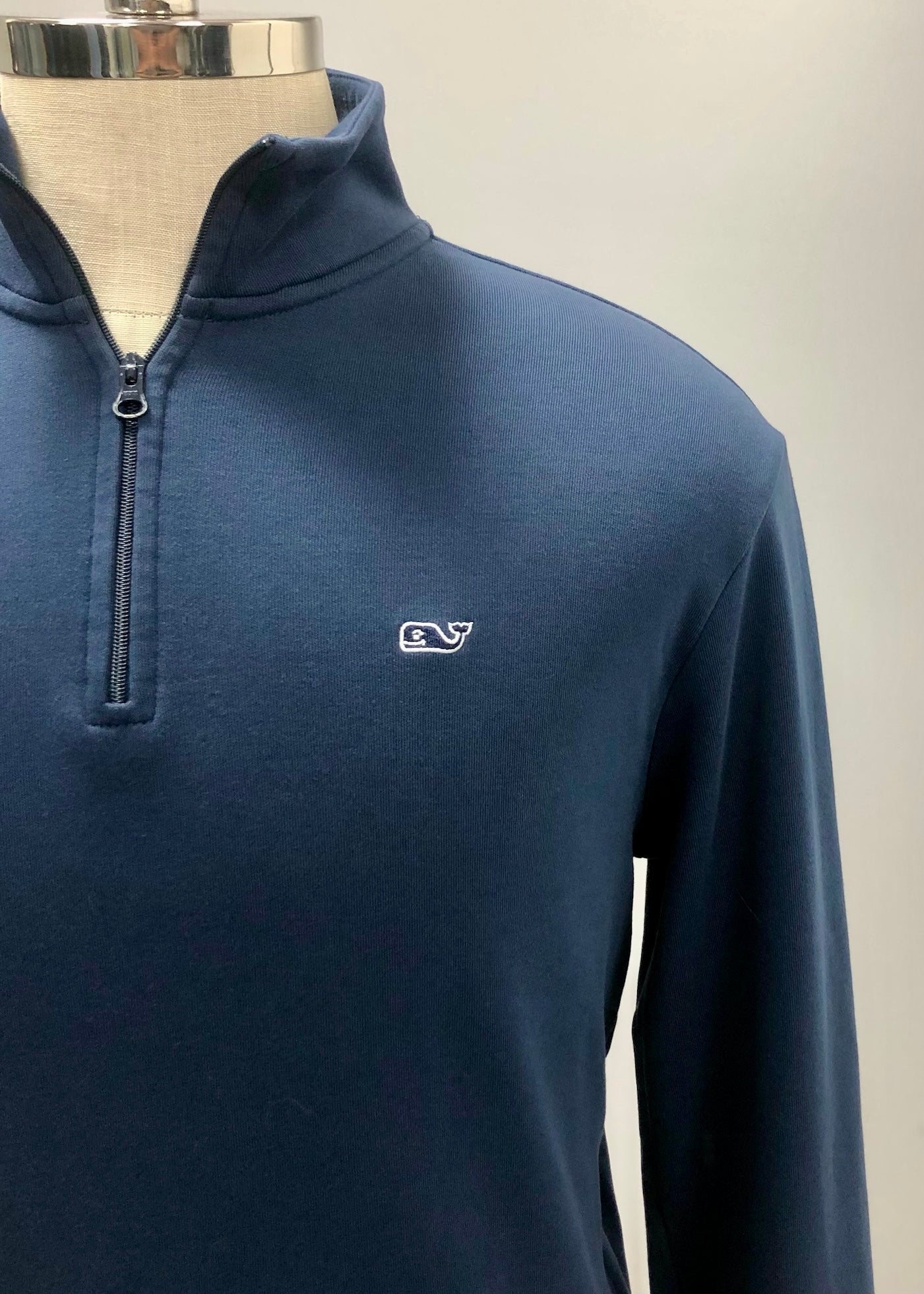 Sueter Jersey Vineyard Vines 🐳 color azul navy Tela algodón Pima Talla M