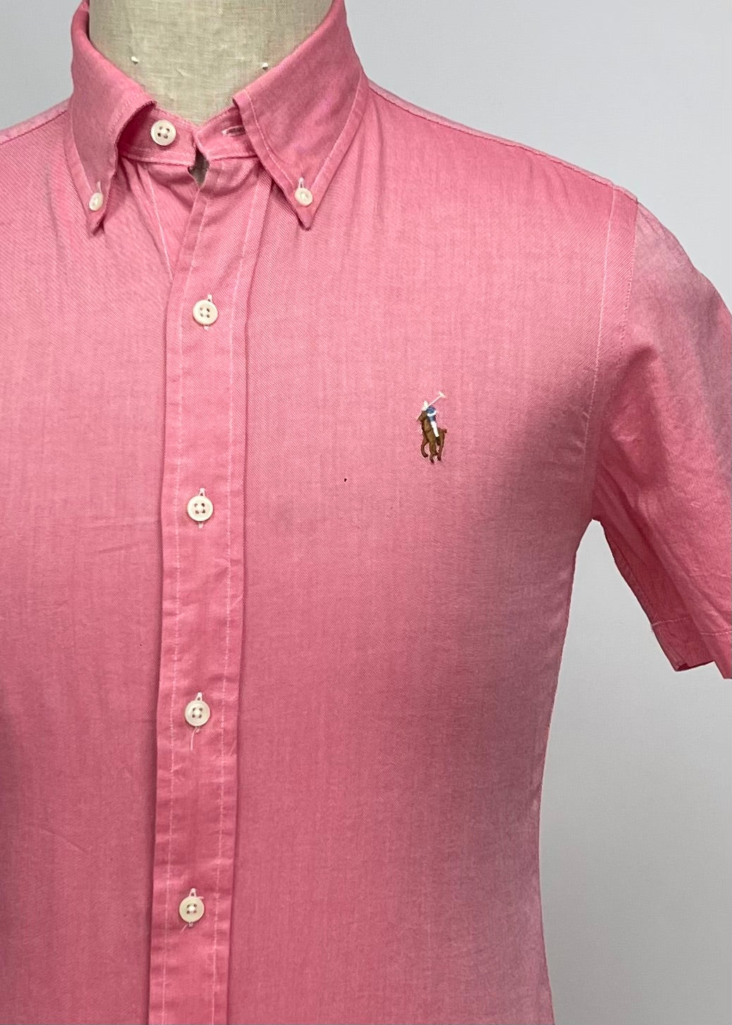 Camisa de botones Polo Ralph Lauren 🏇🏼  en color salmon Talla S Entalle Slim Fit