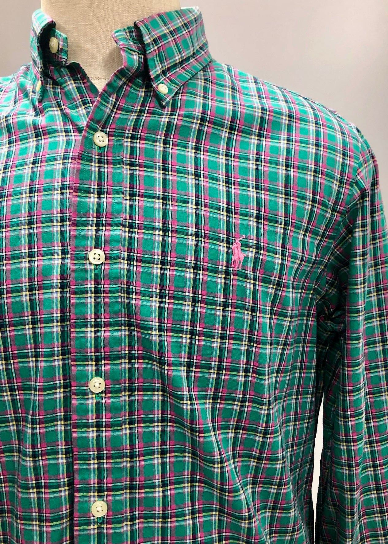 Camisa de botones Polo Ralph Lauren 🏇🏼 de cuadros verde, rosado y blanco Talla M Entalle Regular
