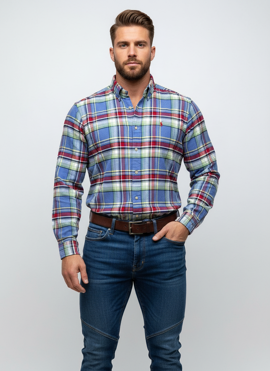 Camisa Polo Ralph Lauren 🏇🏼 color celesta con patrón de cuadros tartán rojo, verde y blanco Talla M Entalle Regular