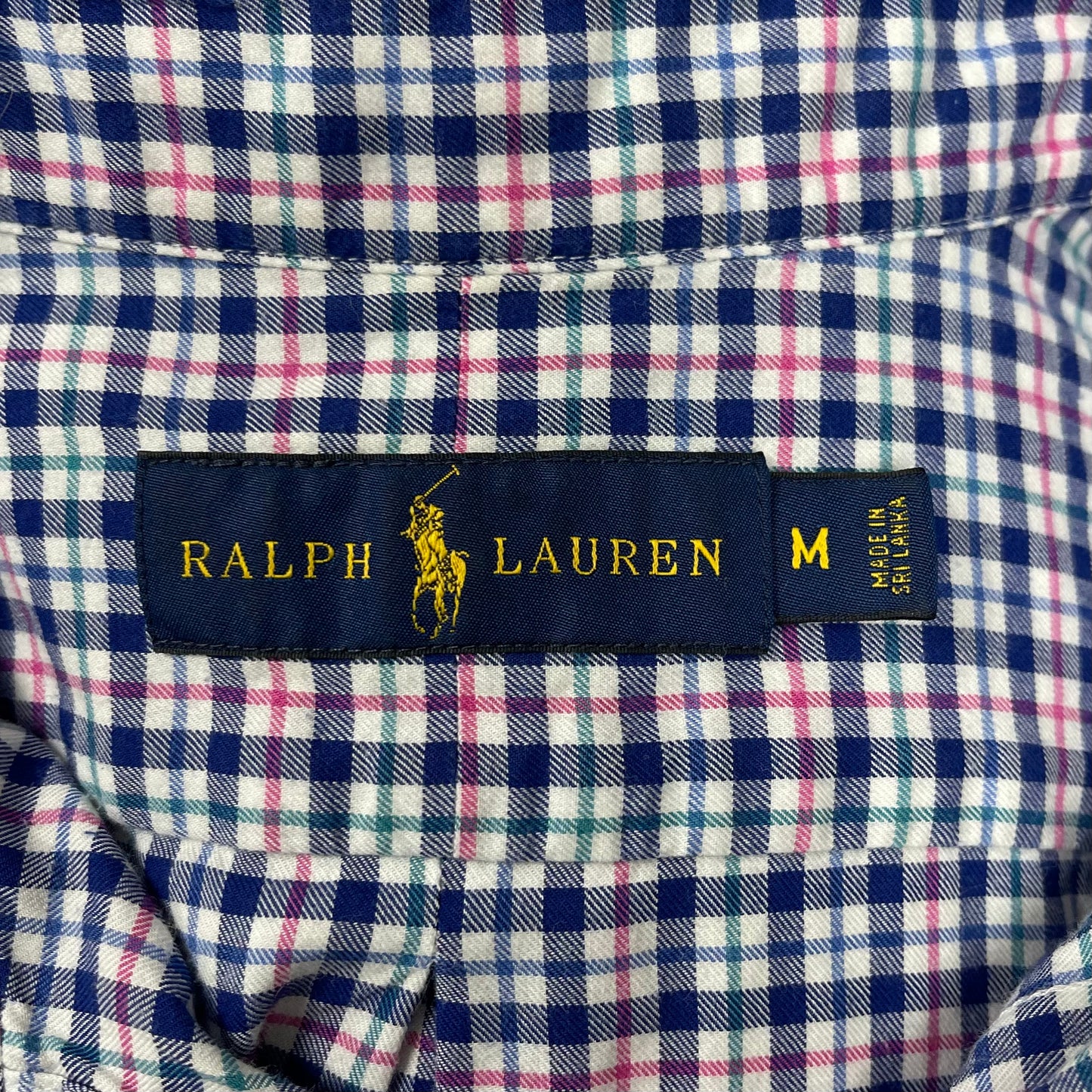 Camisa Polo Ralph Lauren 🏇🏼 color blanco con patron de cuadros rosado, verde y azul Talla M Entalle Regular