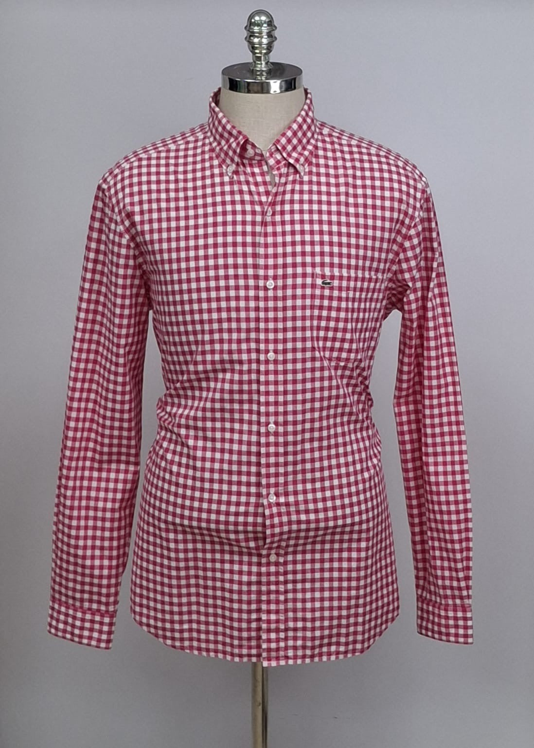 Camisa Lacoste 🐊 con patron de cuadros gingham rosado y blanco Talla L Entalle Regular