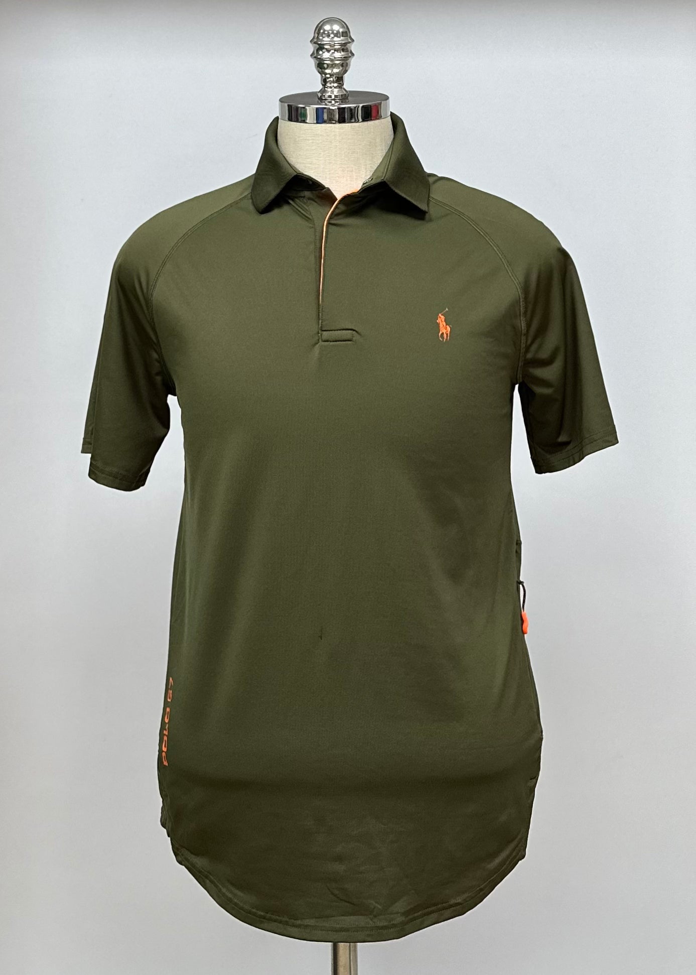 Camiseta Polo Ralph Lauren 🏇🏼 Tela performance color verde oliva Talla S Entalle Regular