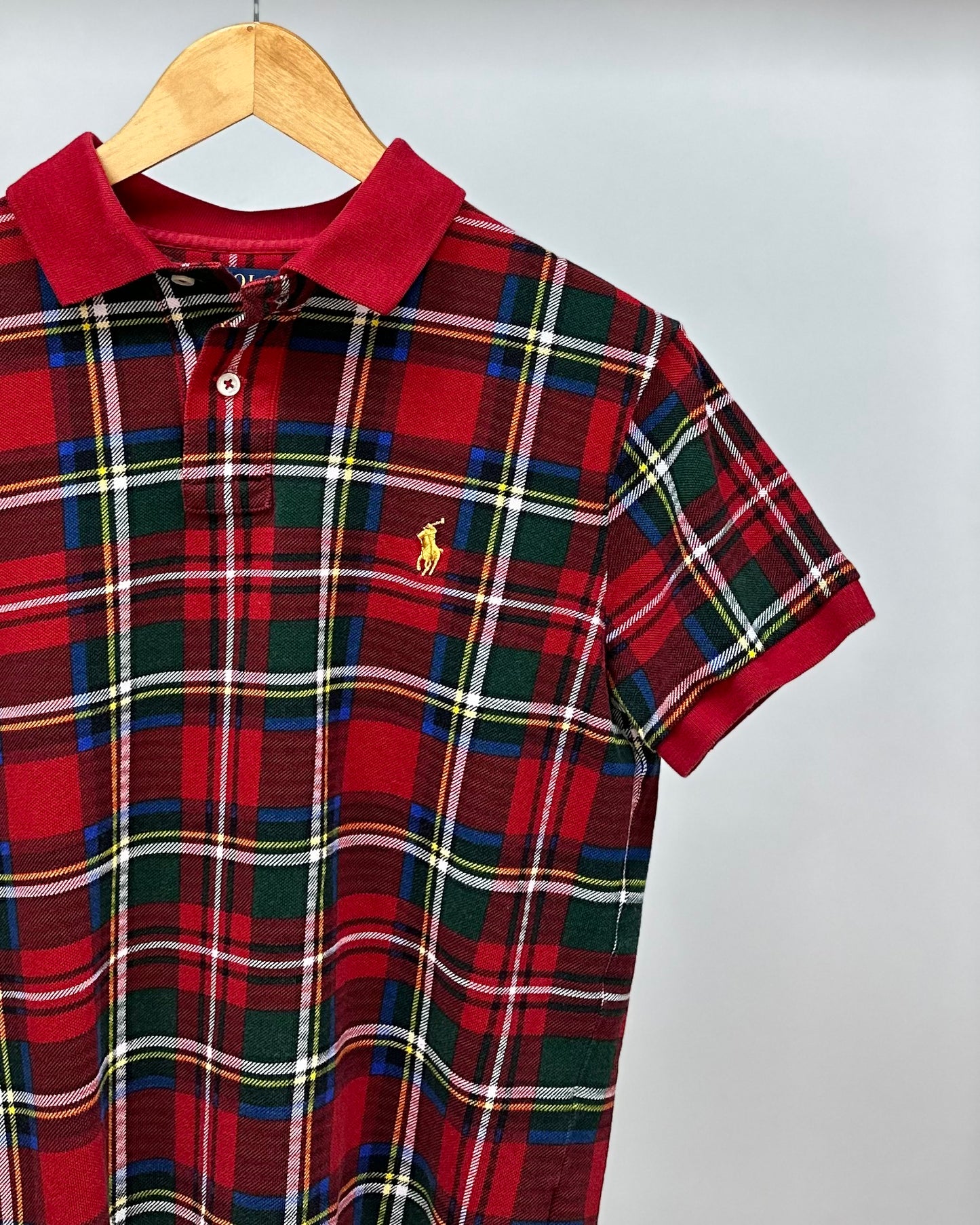 Camiseta Polo Ralph Lauren 🏇🏼 de niño con cuadros tartan en color rojo, verde oscuro y blanco Talla M (10-12) Entalle Custom Slim Fit