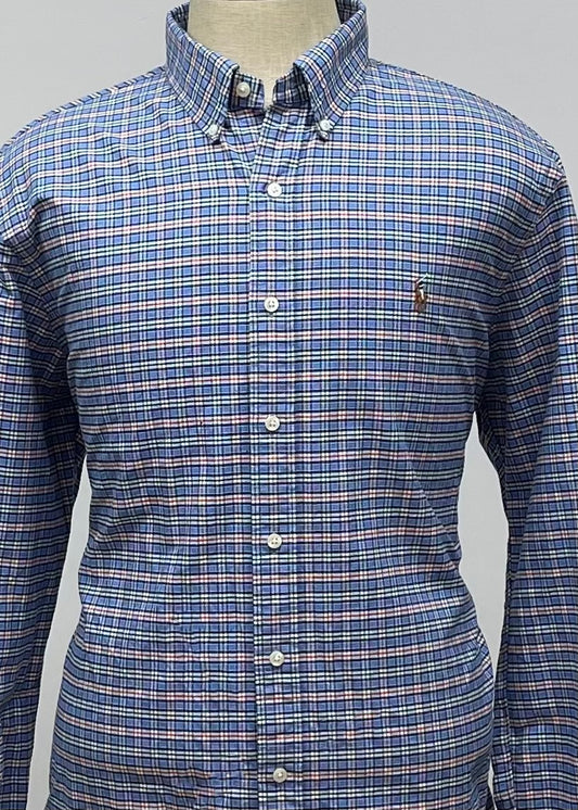 Camisa Polo Ralph Lauren 🏇🏼 Oxford color celeste con patron de cuadros en rojo y blanco Talla M Entalle Regular