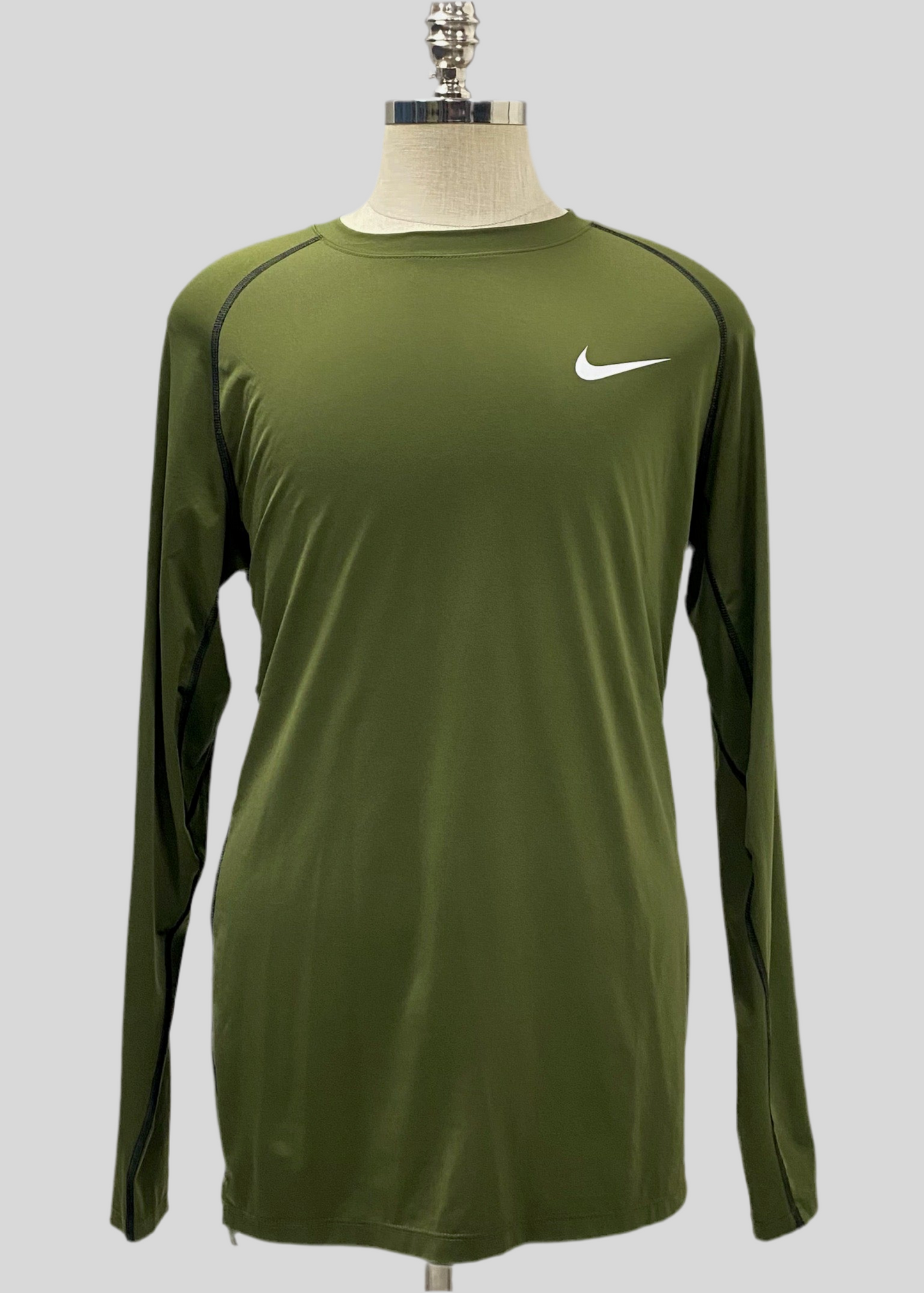 Camiseta de entrenamiento cuello redondo Nike ✔️ color verde oliva manga larga Talla XL