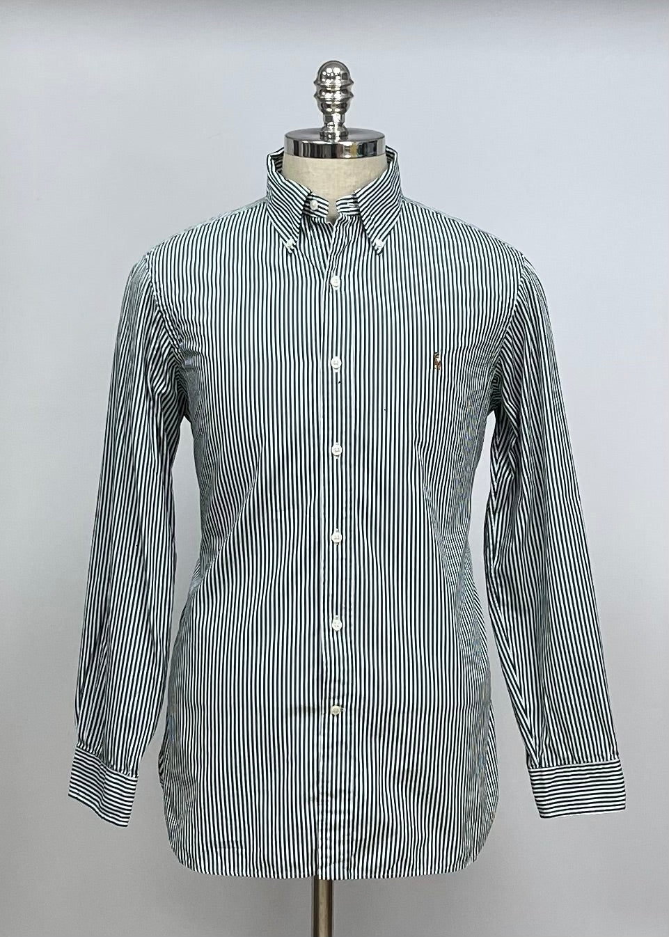 Camisa Polo Ralph Lauren 🏇🏼 con patrón de rayas en verde oscuro y blanco Talla M Entalle Regular