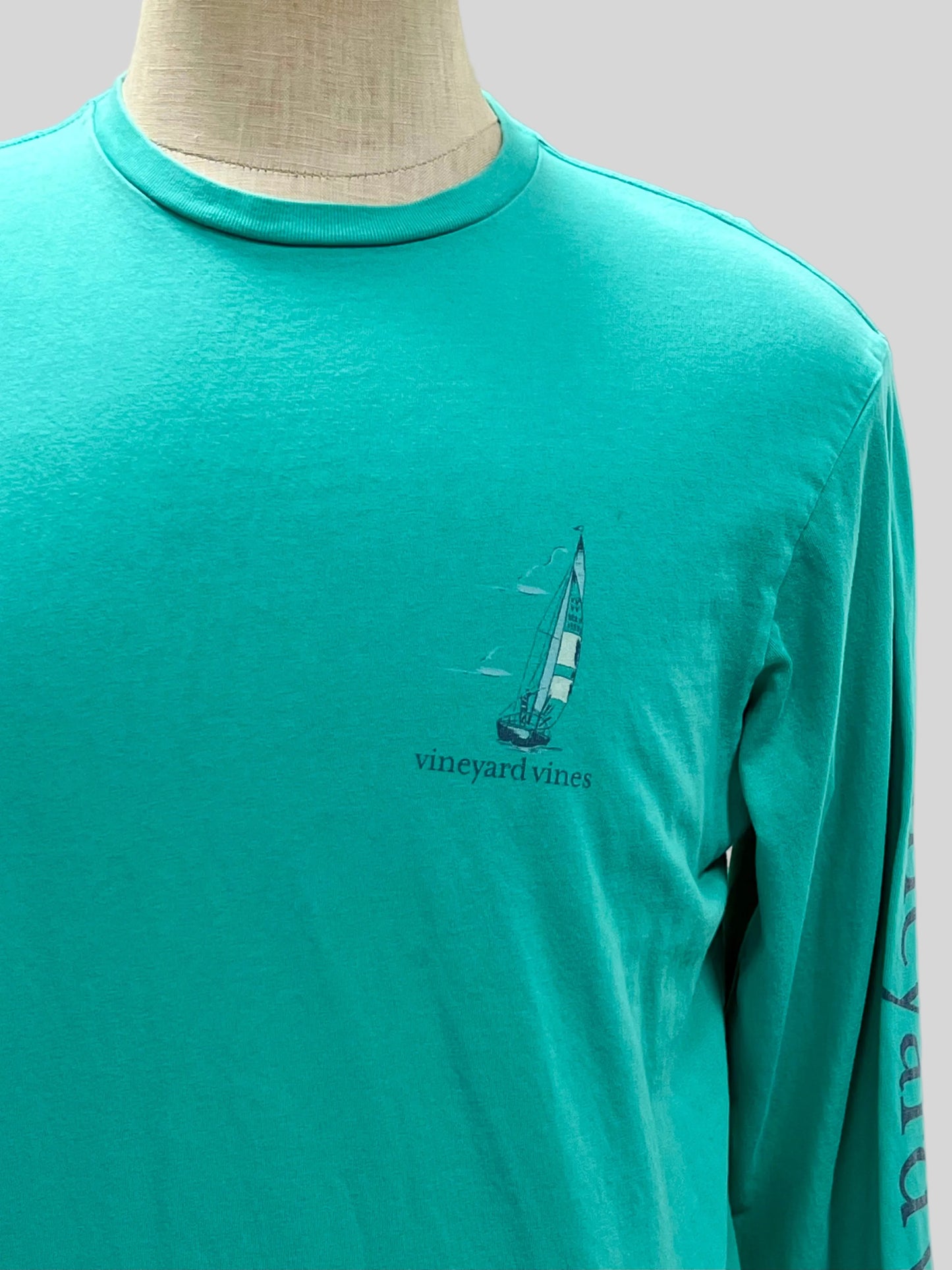 Camiseta cuello redondo Vineyard Vines 🐳 color turquesa con logo de velero Talla M (ver descripción)
