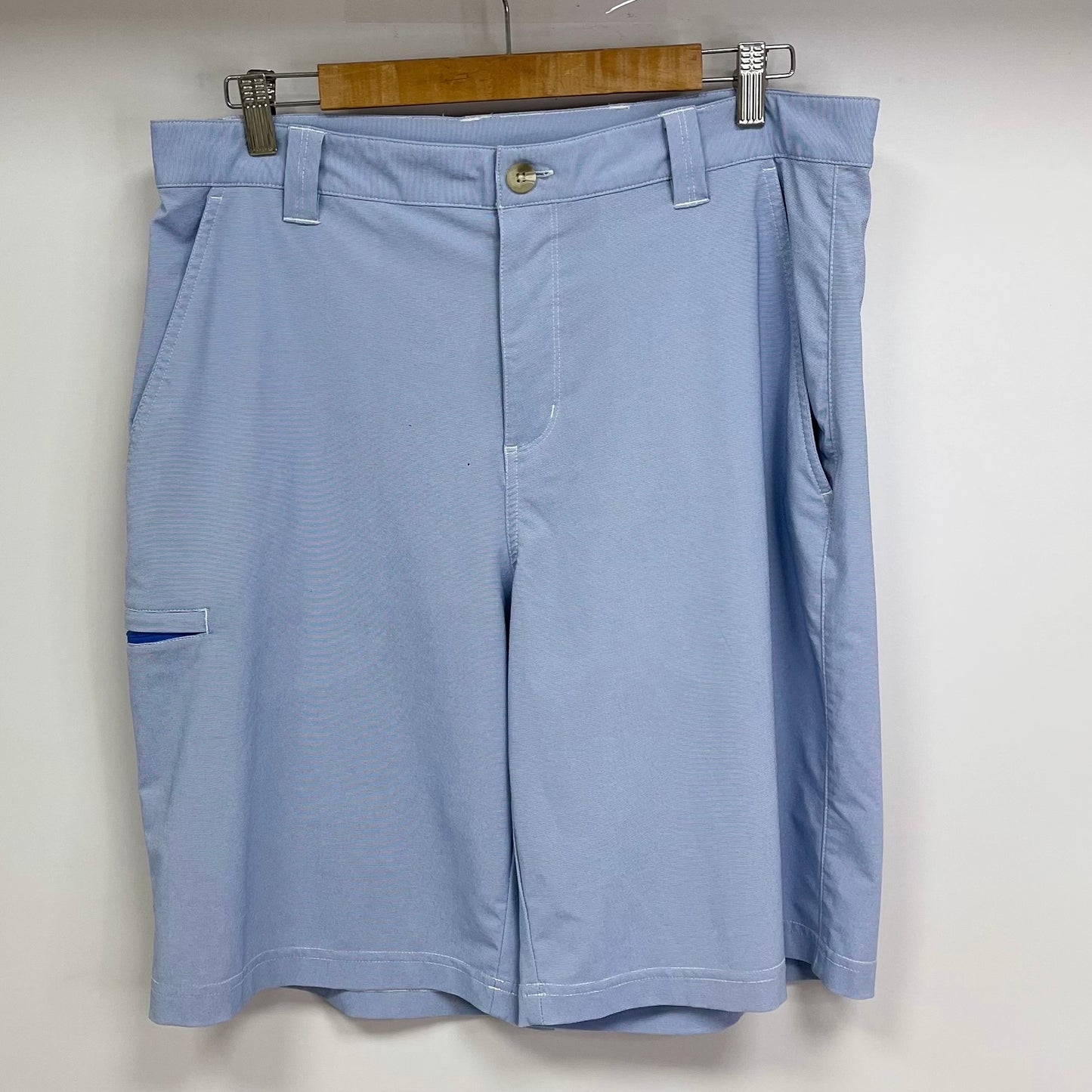 Short Híbrido Columbia 🔷 Tela performance color celeste talla L (34)