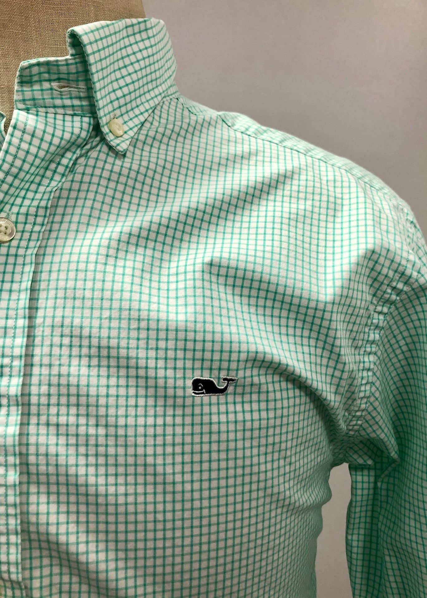 Camisa Vineyard Vines 🐳 Color blanco de cuadros en color turquesa Talla M Entalle Clásico