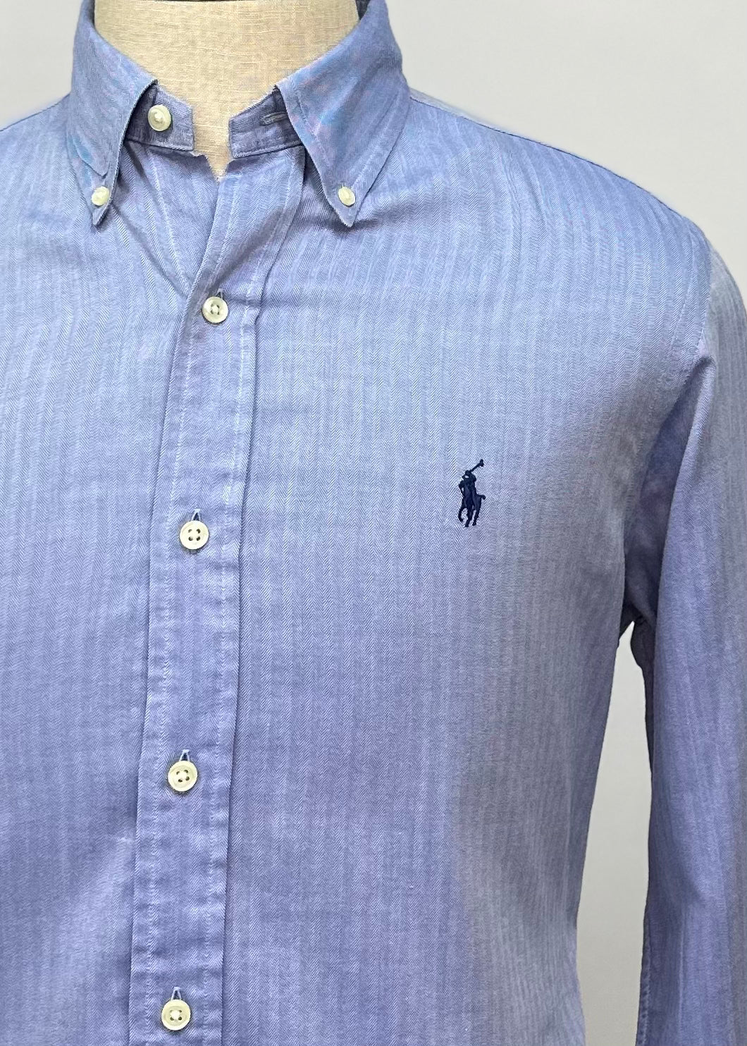 Camisa de botones Polo Ralph Lauren 🏇🏼 con finas rayas en color azul Talla S Regular