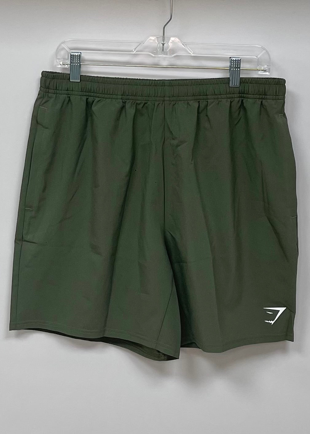 Short Deportivo Gymshark 🏋🏼‍♂️ Tela performance color verde oliva talla XL