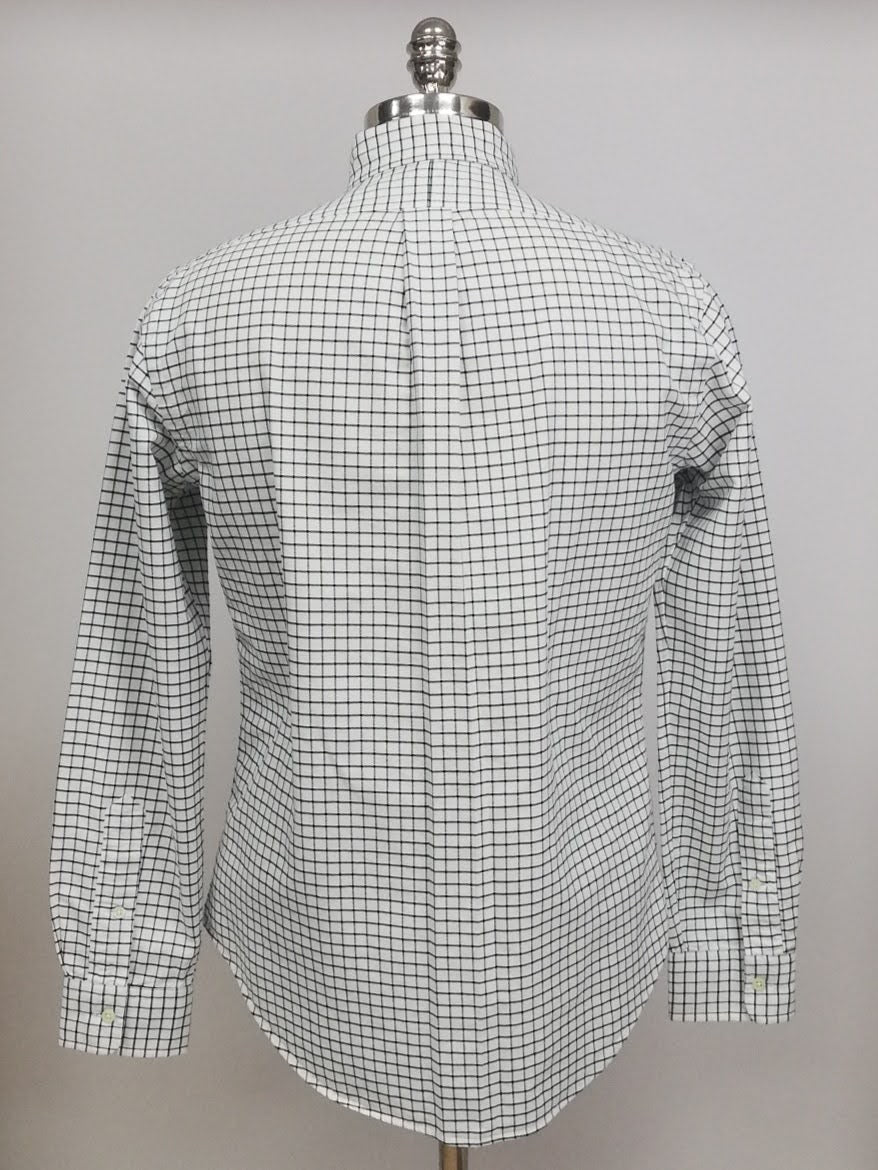 Camisa Polo Ralph Lauren 🏇🏼 color blanco con patrón de cuadros en color negro Talla M Entalle Regular (ver descripción)