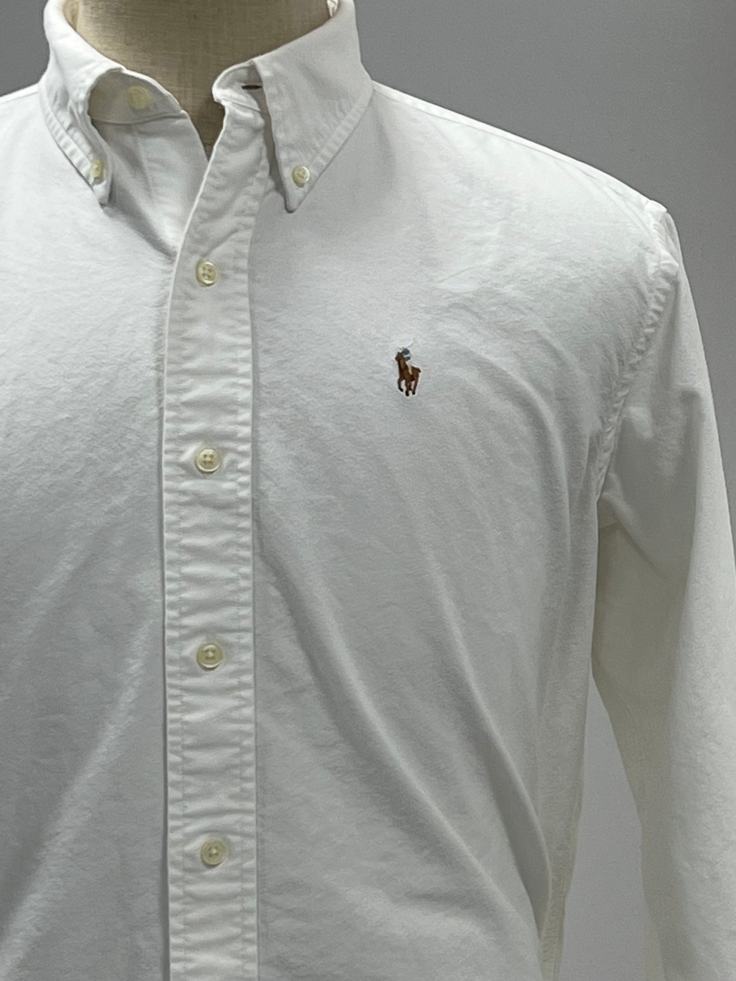 Camisa de botones Polo Ralph Lauren 🏇🏼 Oxford color blanco Talla M Entalle Regular (ver descripción)