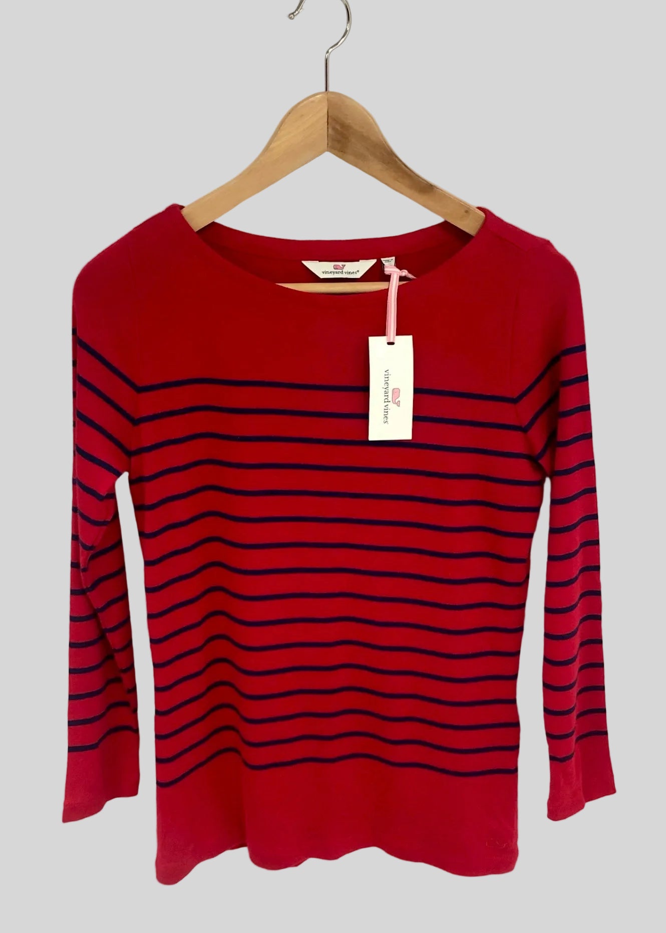 Sueter Jersey de mujer Vineyard Vines 🐳 color rojo con rayas en azul navy Tela algodón Pima Talla S