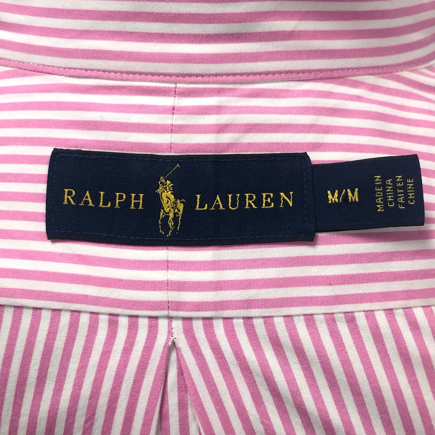 Camisa de botones Polo Ralph Lauren 🏇🏼 Con patron de rayas en color rosado y blanco Talla M Entalle Regular