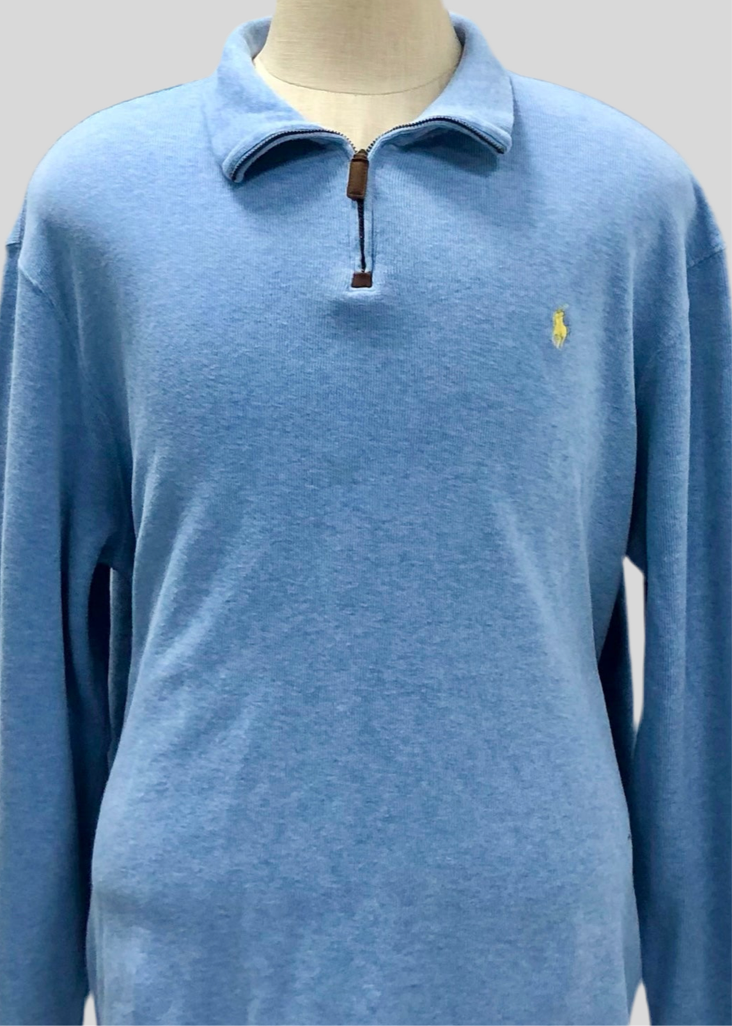 Sueter Jersey Polo Ralph Lauren 🏇🏼 color celeste claro con logo en amarillo Talla XXL