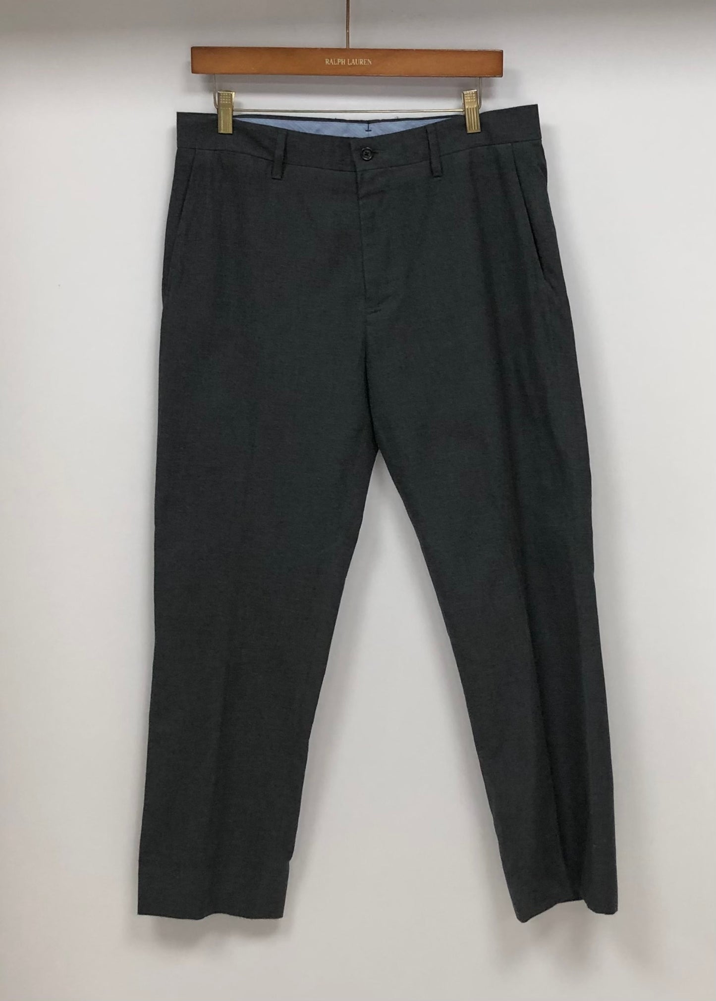 Pantalon de vestir Polo Ralph Lauren Color gris oscuro Talla 33 Corte Stretch Straight Fit (Recto)