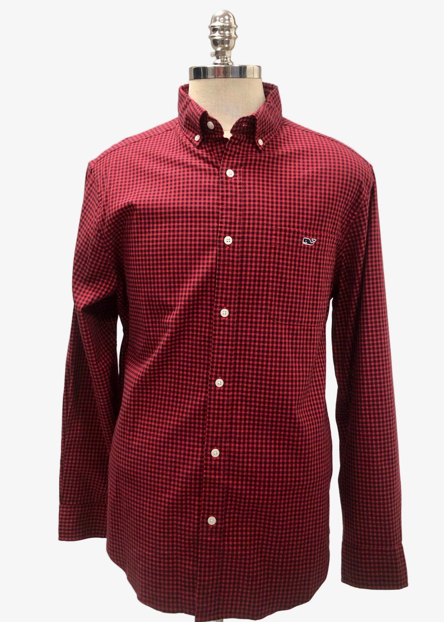 Camisa de botones Vineyard Vines 🐳 con patrón de cuadros en color rojo y negro Talla S Entalle Clásico