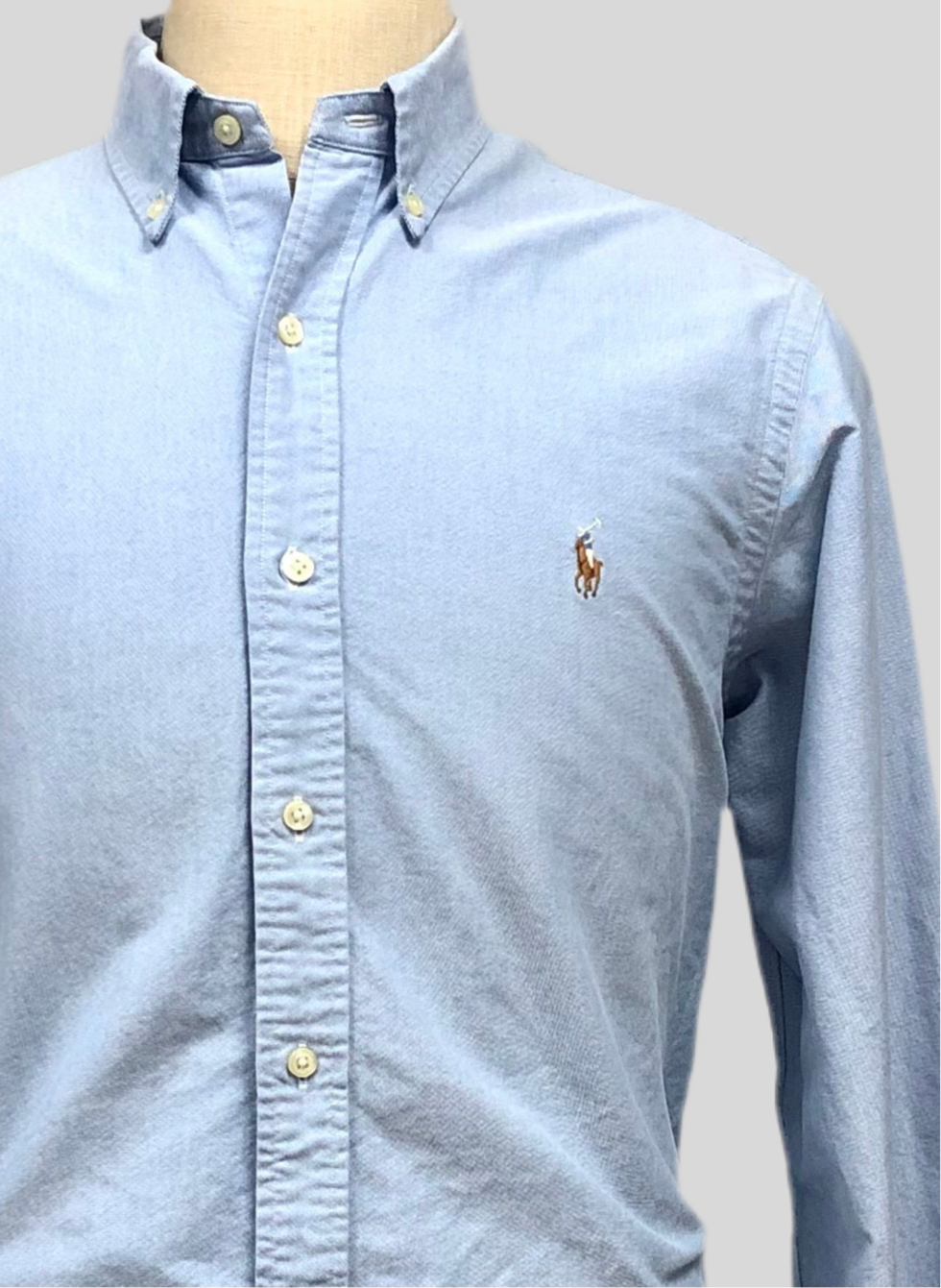 Camisa de botones Polo Ralph Lauren 🏇🏼 Oxford en color celeste Talla L Entalle Clásico