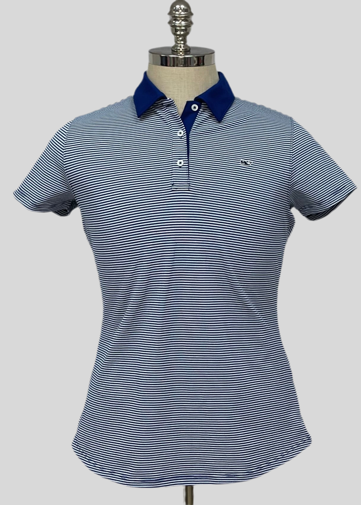 Camiseta Polo de mujer Vineyard Vines 🐳 Performance color blanco con rayas en azul navy Talla M Entalle Regular