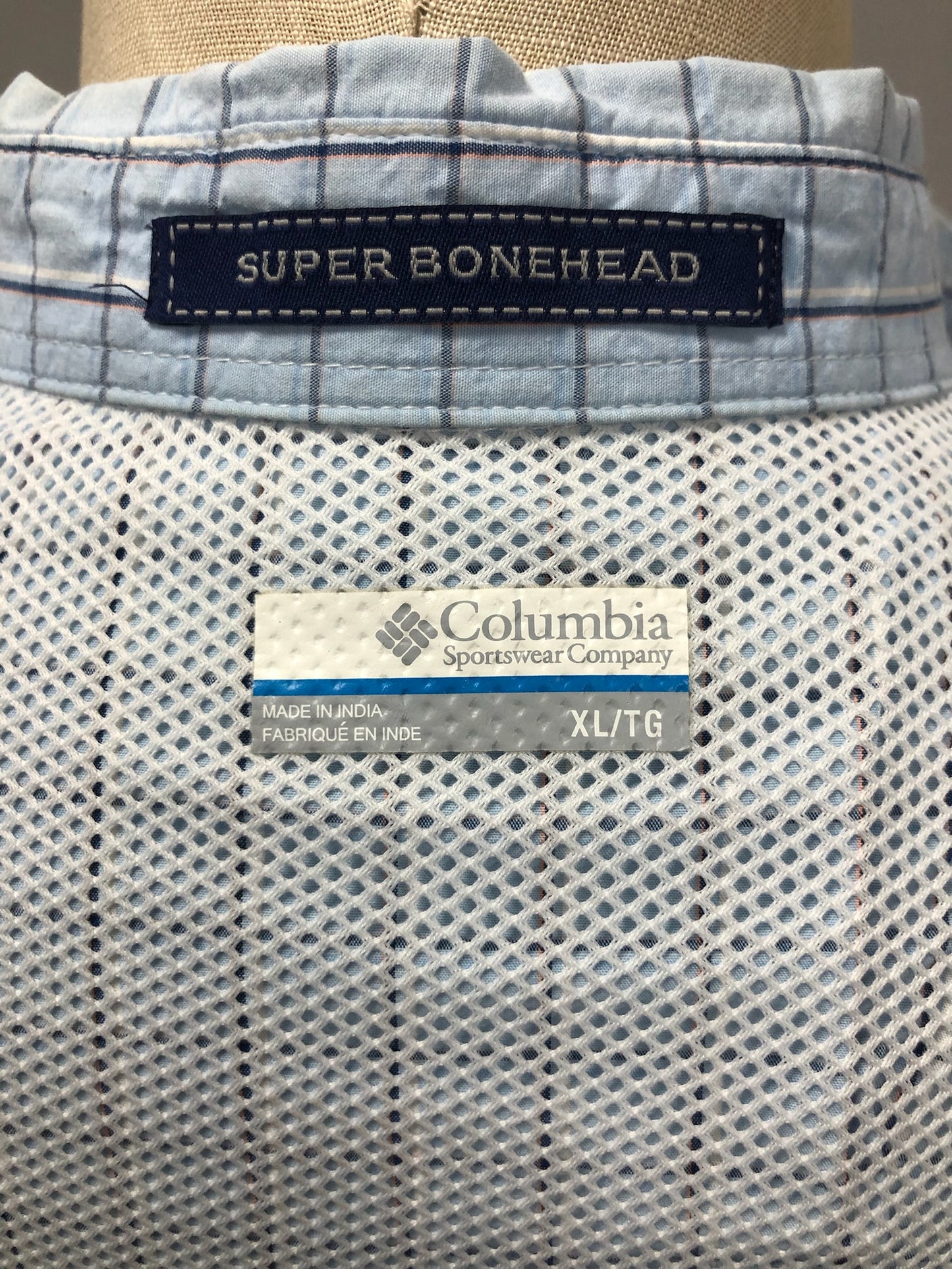 Camisa Columbia 🔹 Modelo Super Bonehead con patrón de cuadros en celeste, negro y blanco Manga larga Talla XL