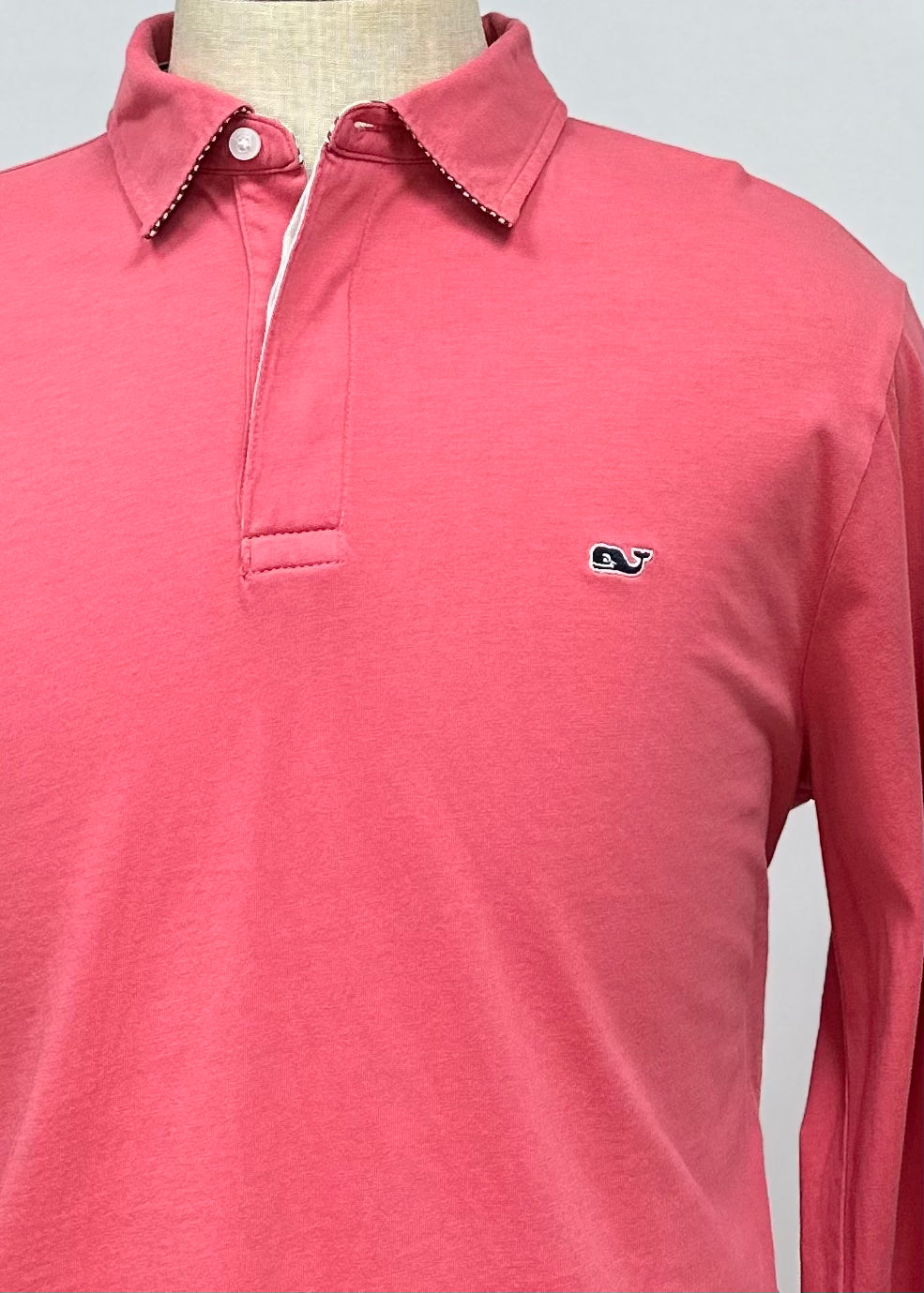 Camiseta Polo Vineyard Vines 🐳 color rosado magenta manga larga Talla L Entalle Regular