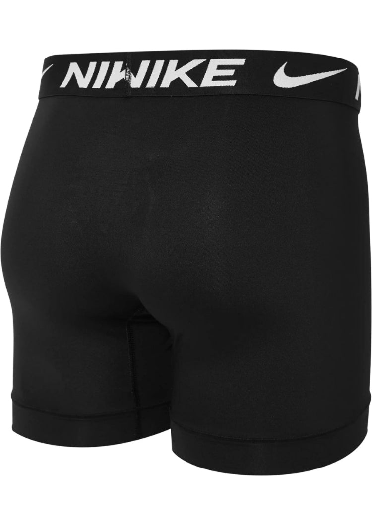 Paquete de 3 Calzoncillos tipo Boxer Nike Essential Micro - Tela dry-fit en color negro Talla S