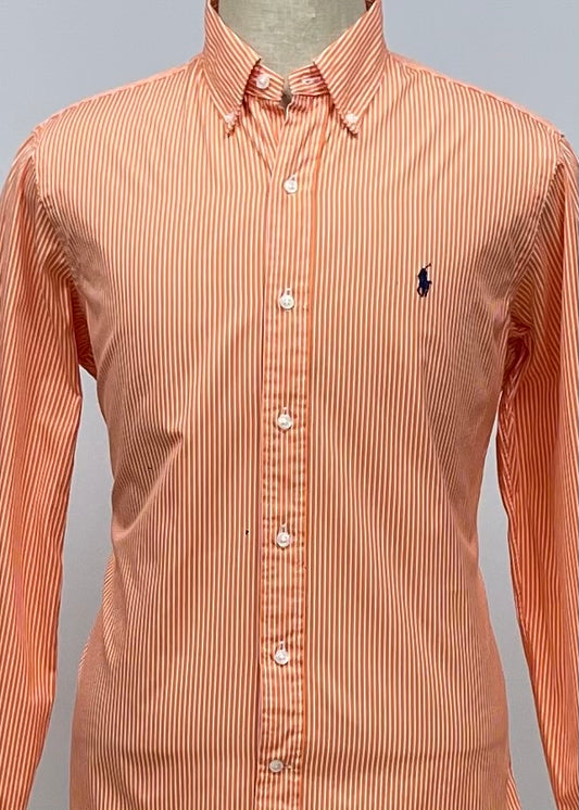 Camisa Polo Ralph Lauren 🏇🏼 con patron de rayas finas en color naranja y blanco Talla M Entalle Regular