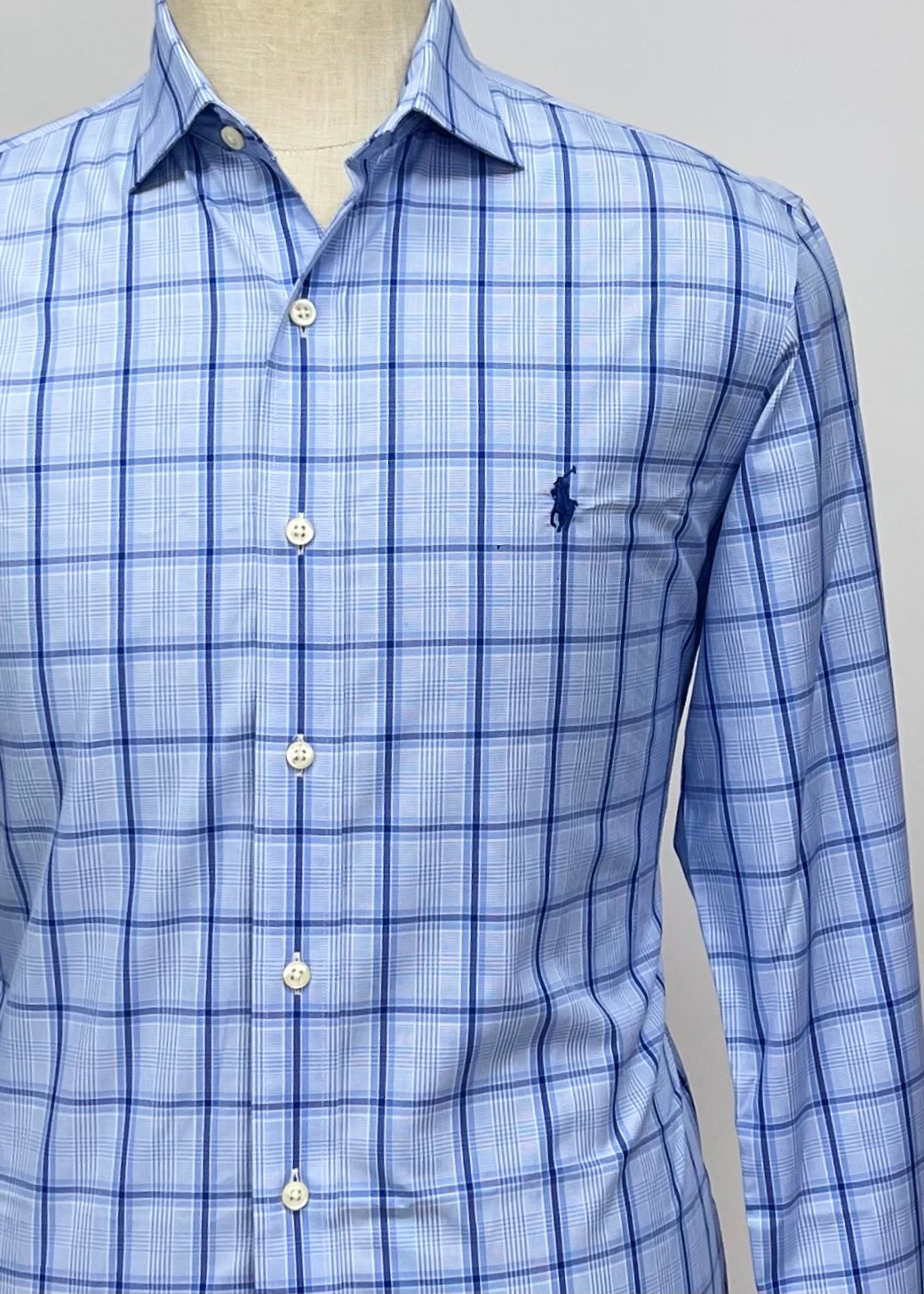 Camisa Polo Ralph Lauren 🏇🏼 con patrón de cuadros celeste y azul Talla M Entalle Slim Fit