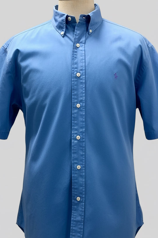 Camisa de botones Polo Ralph Lauren 🏇🏼  en color celeste Talla L Entalle Clásico