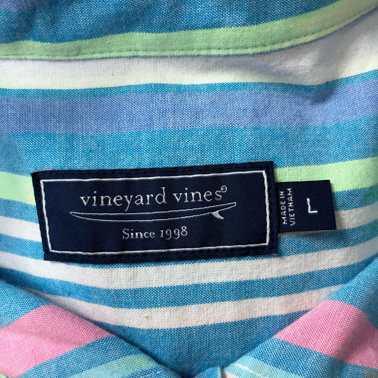 Camisa de botones Vineyard Vines 🐳 con patrón de rayas en color celeste, blanco y rosado Talla L Entalle Regular