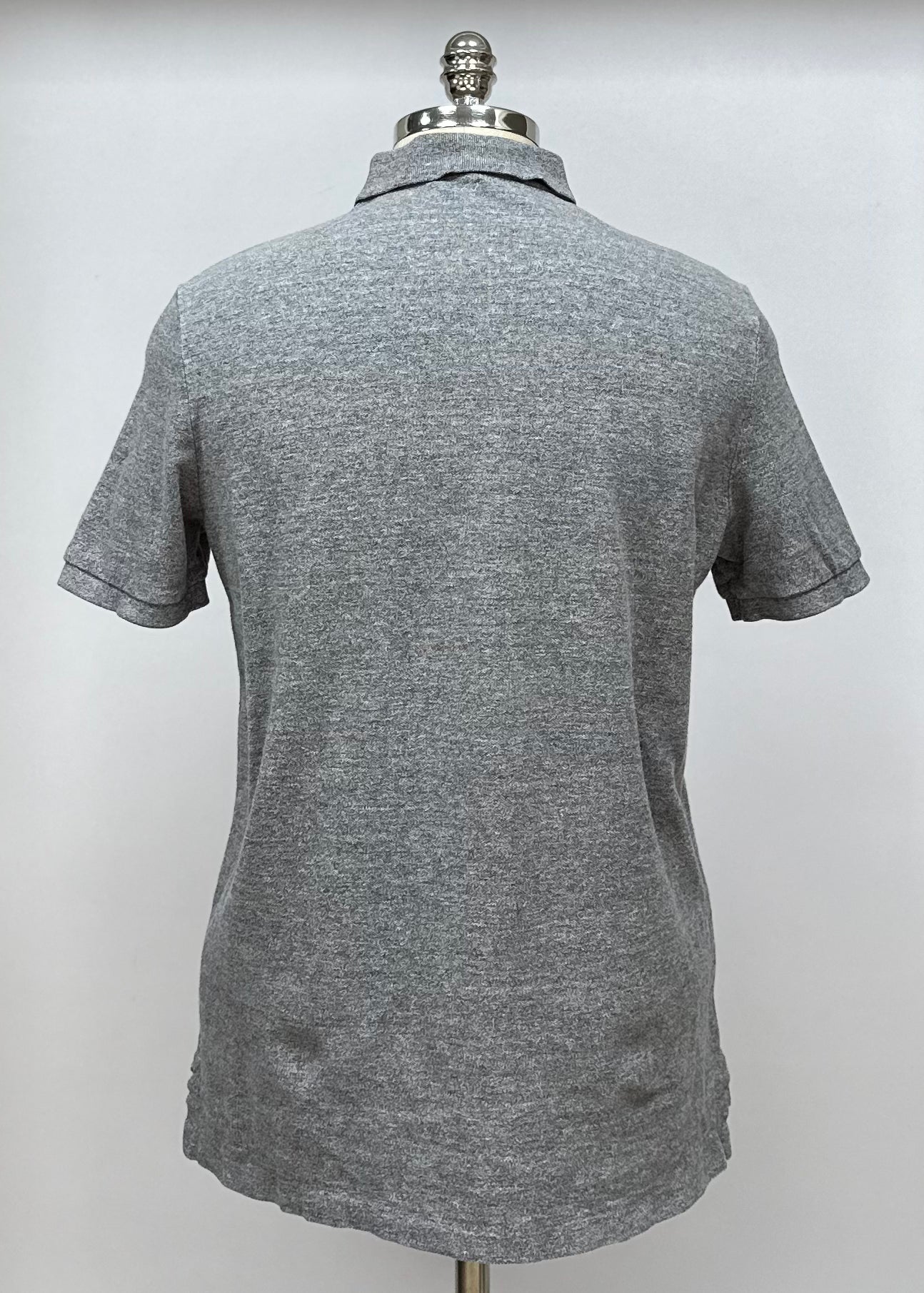 Camiseta Polo Ralph Lauren 🏇🏼color gris oscuro Talla M Entalle Clásico