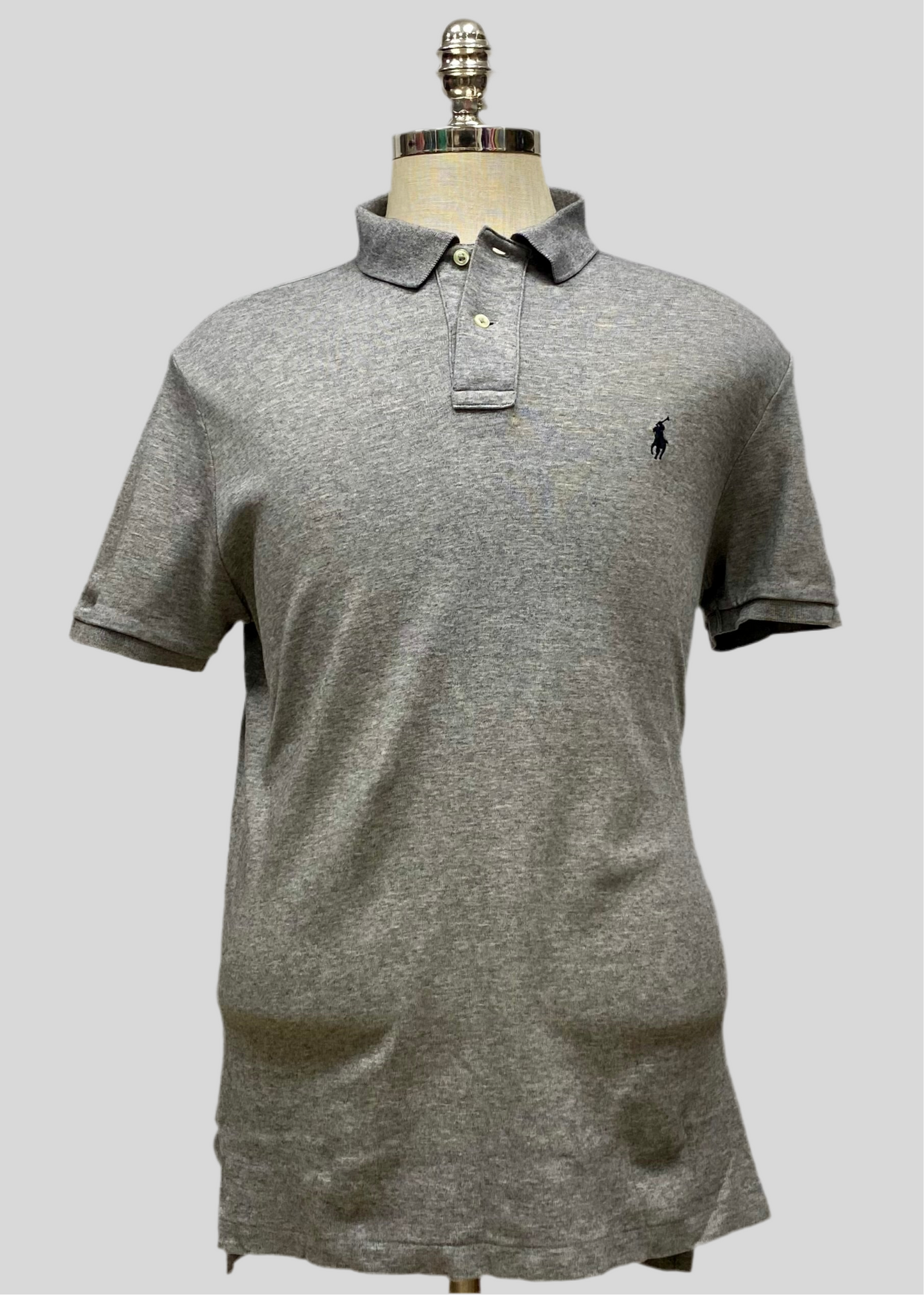 Camiseta Polo Ralph Lauren 🏇🏼color gris claro Talla L Entalle Regular