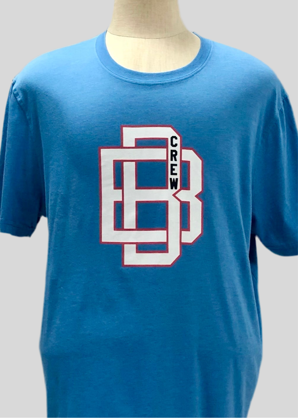 Camiseta cuello redondo Brooks Brothers 🐑 color celeste y diseño de logo universitario Talla XXL (ver descripción)