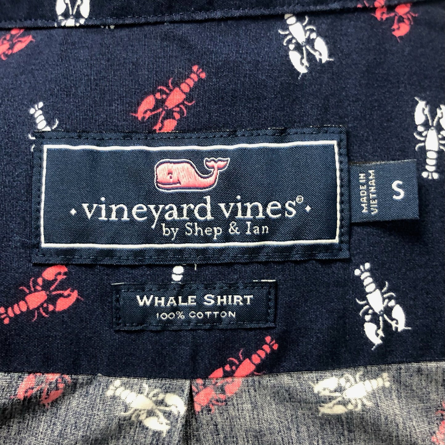 Camisa de botones Vineyard Vines 🐳 color azul navy con diseño de langostas Talla S Entalle S Regular
