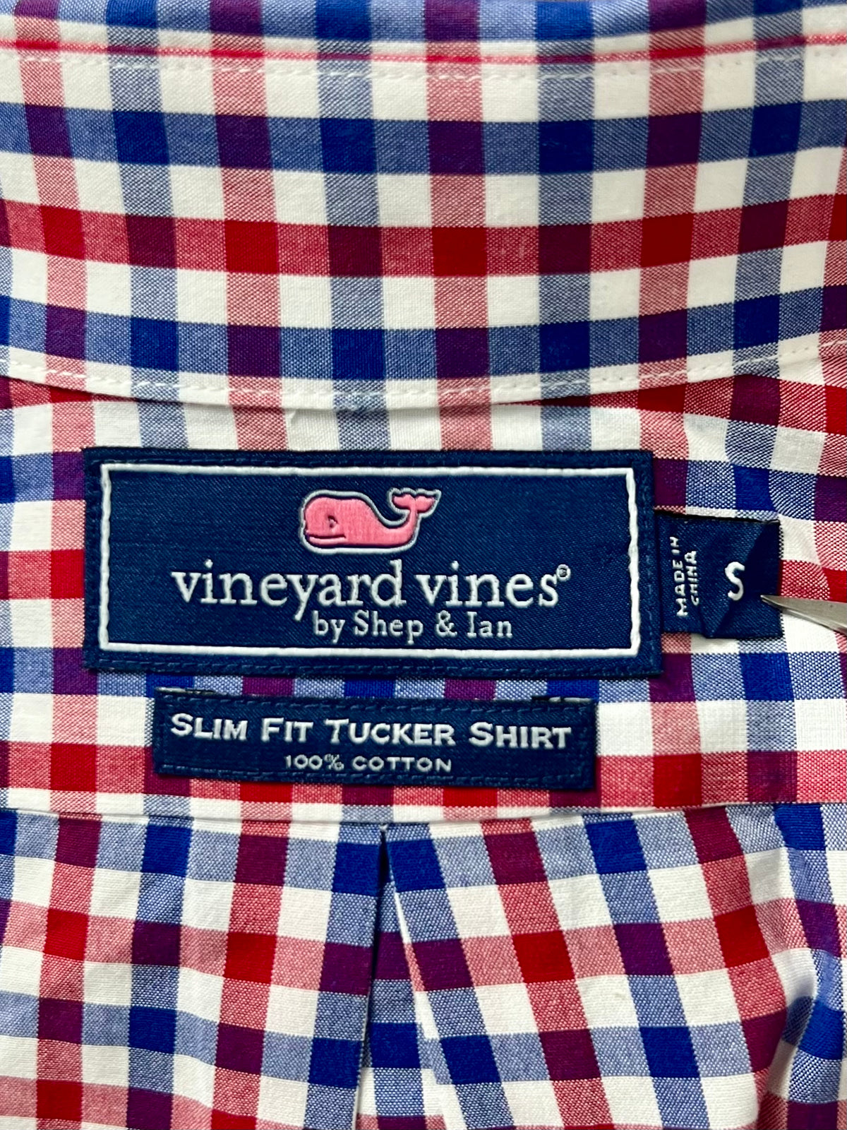 Camisa de botones Vineyard Vines 🐳 color blanco de cuadros en color rojo y azul Talla S Entalle Slim Fit
