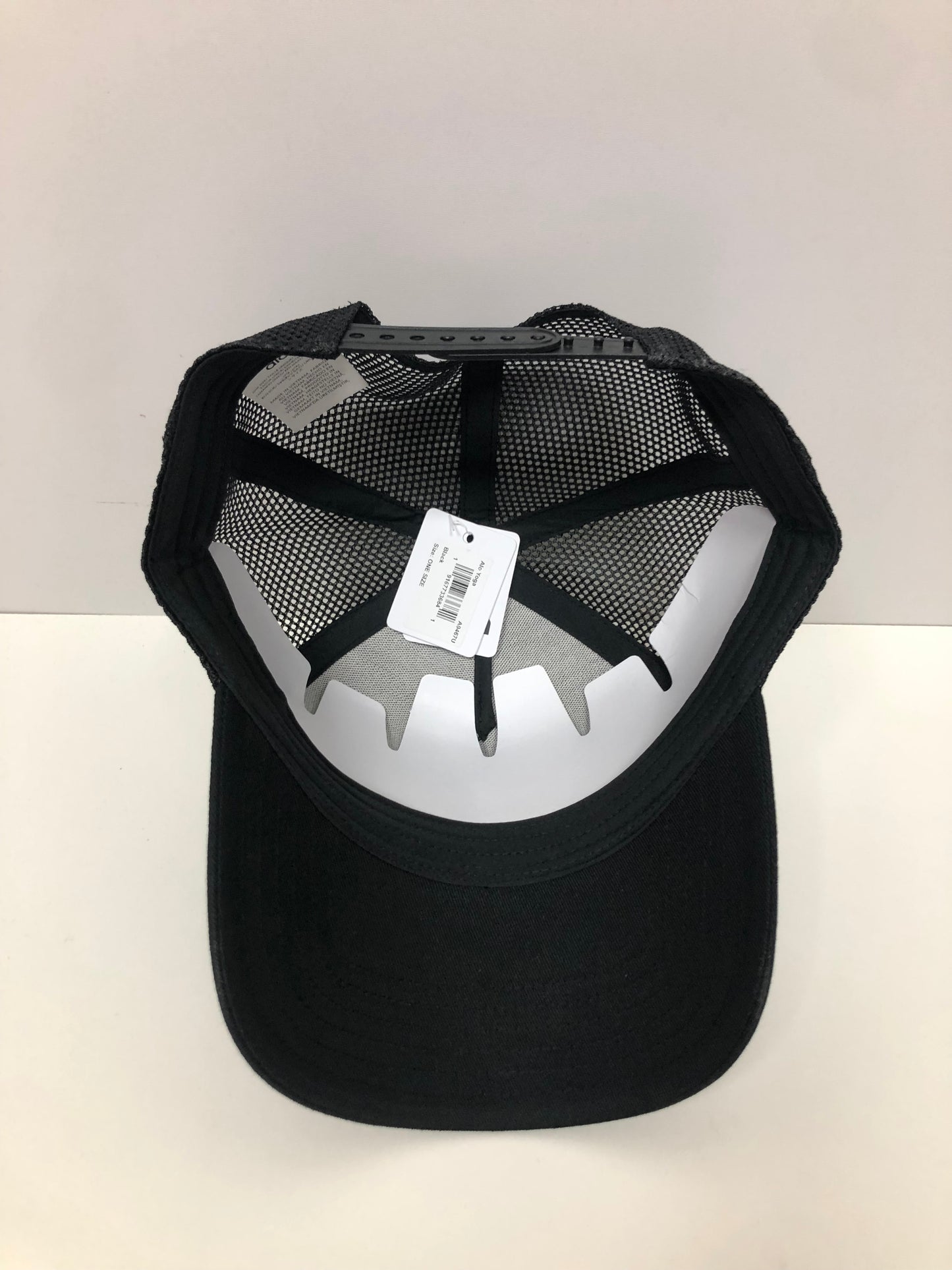 Gorra Alo🧘🏻‍♀️ Trucker color negro de malla