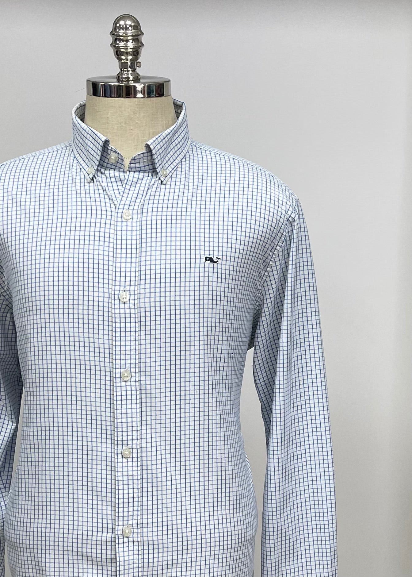 Camisa de botones Vineyard Vines 🐳 Performance color blanco de cuadros en color azul Talla L Entalle Regular