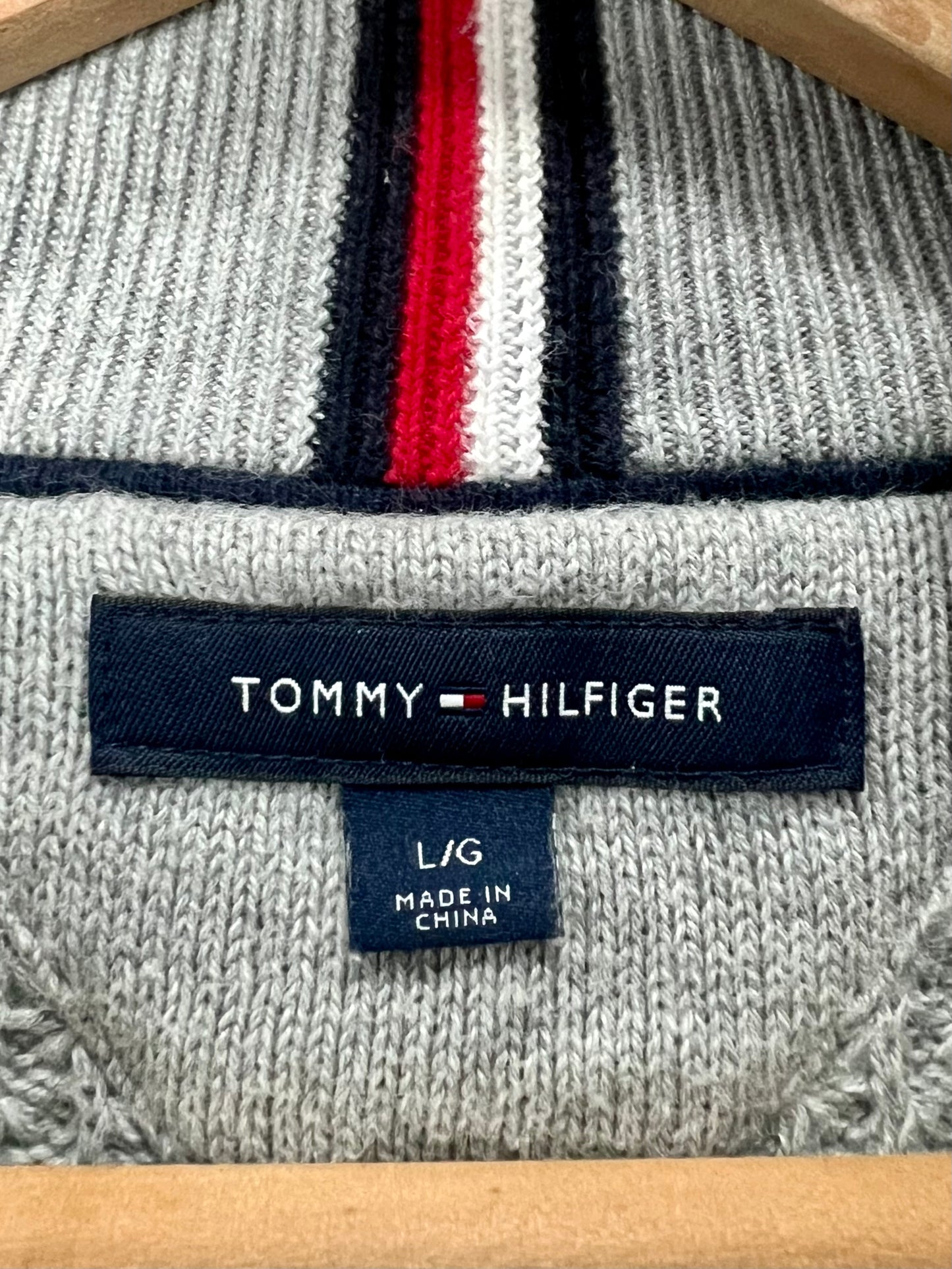 Sueter Jersey Tommy Hilfiger 🇺🇸 Color gris claro Tela algodón Talla L