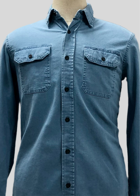 Camisa de botones Wrangler 🐎 De jeans en color celeste Talla S Entalle Regular