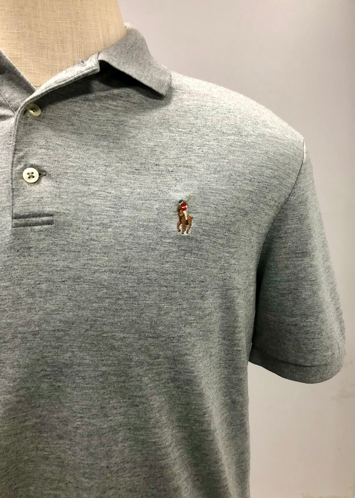 Camiseta Polo Ralph Lauren 🏇🏼color gris Talla M Entalle Clásico