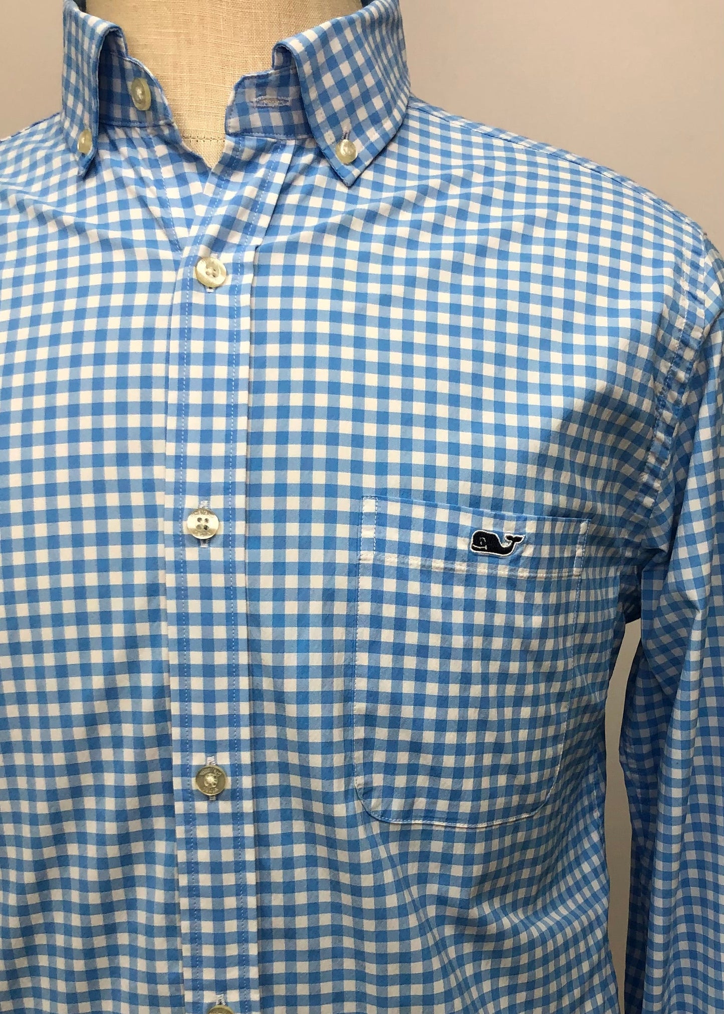 Camisa de botones Vineyard Vines 🐳 Performance con patrón de cuadros en color celeste y blanco Talla S Entalle Clásico