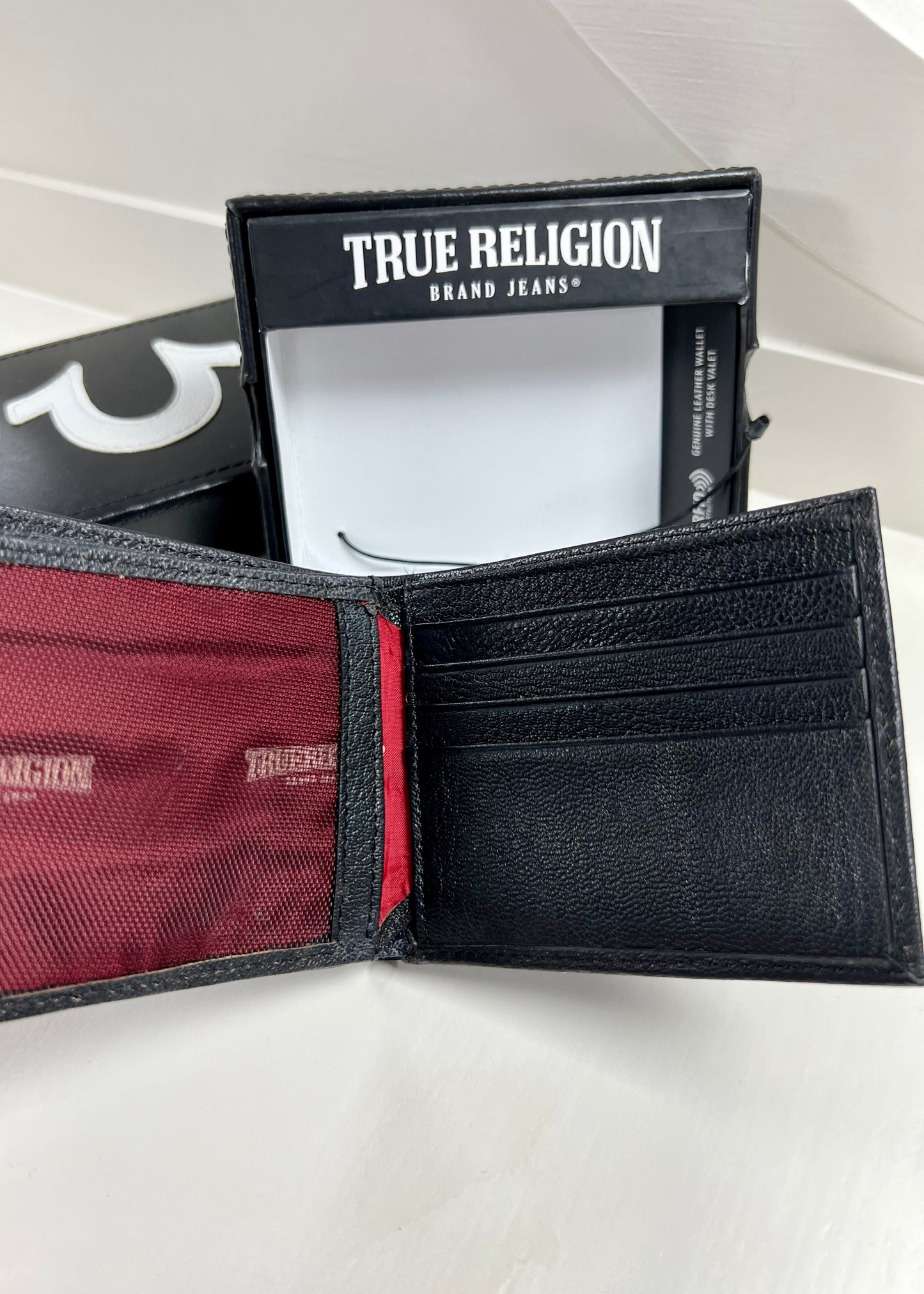 Wallet True Religion Color negro Nuevo con su etiqueta