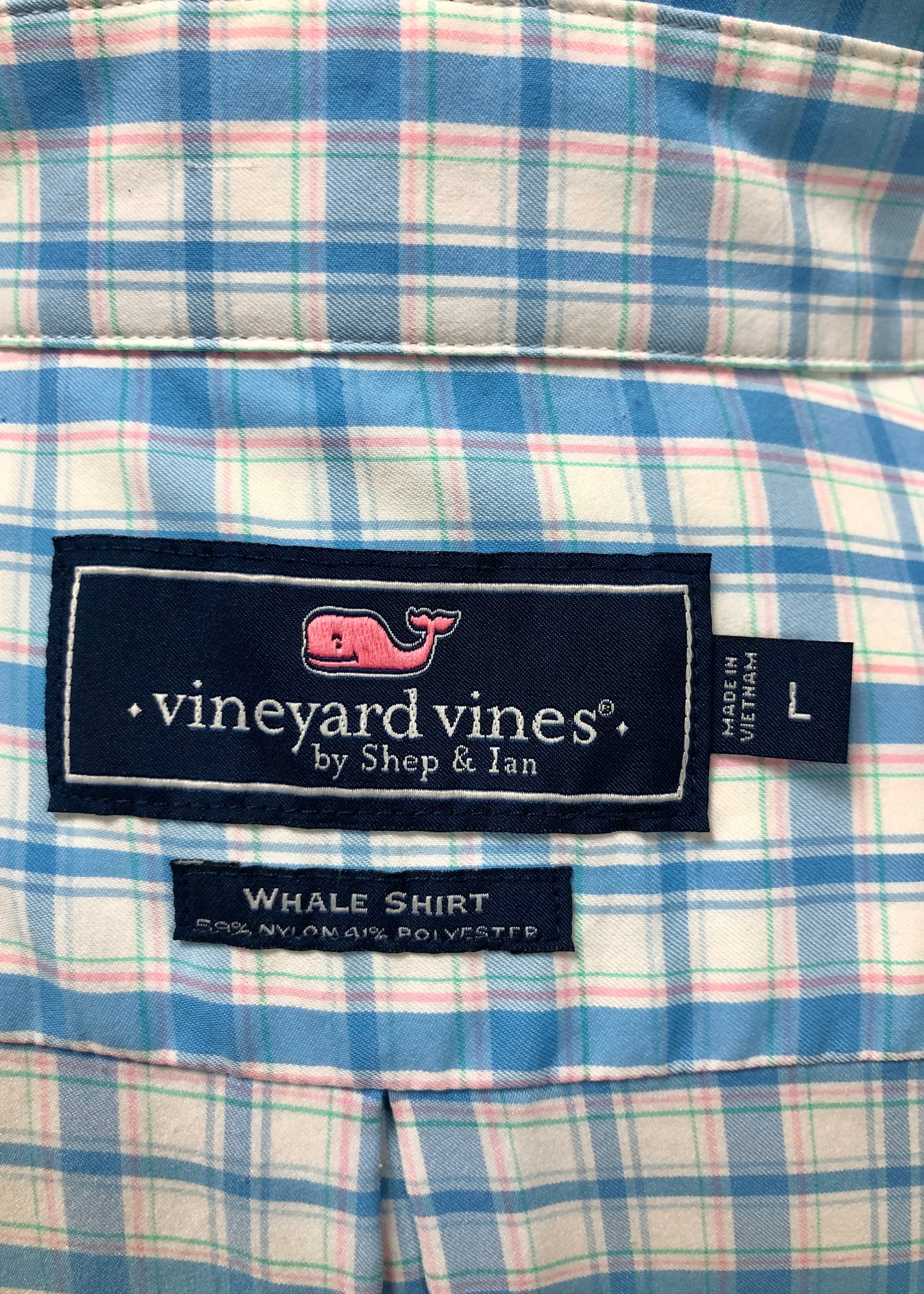 Camisa de botones Vineyard Vines 🐳 color blanco con patrón de cuadros en color rosado y celeste Talla L Entalle Regular